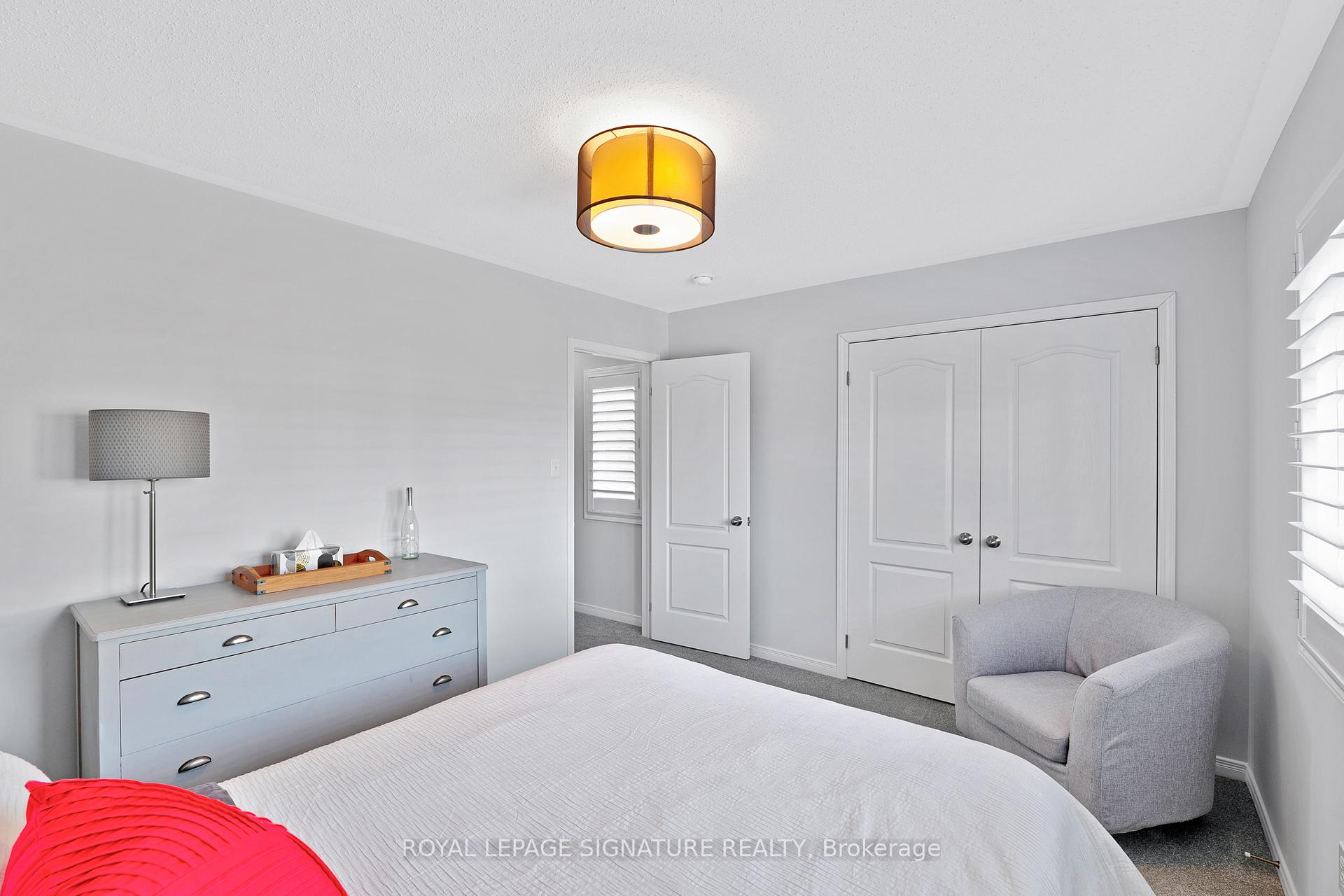 Photo 24 of 322 Lakebreeze Drive, Clarington, Newcastle — HOMEH