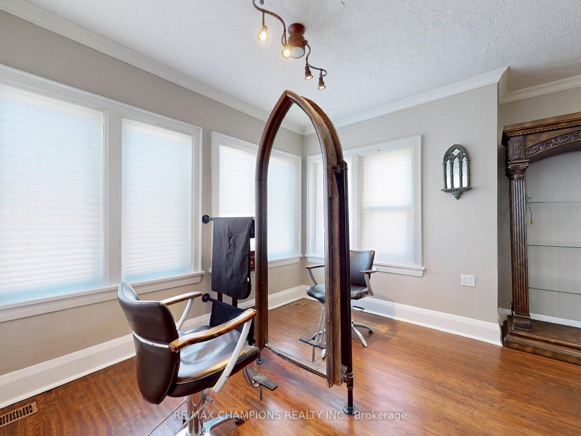 Photo 9 of 219 Queen Street W, Brampton, Downtown Brampton — HOMEH