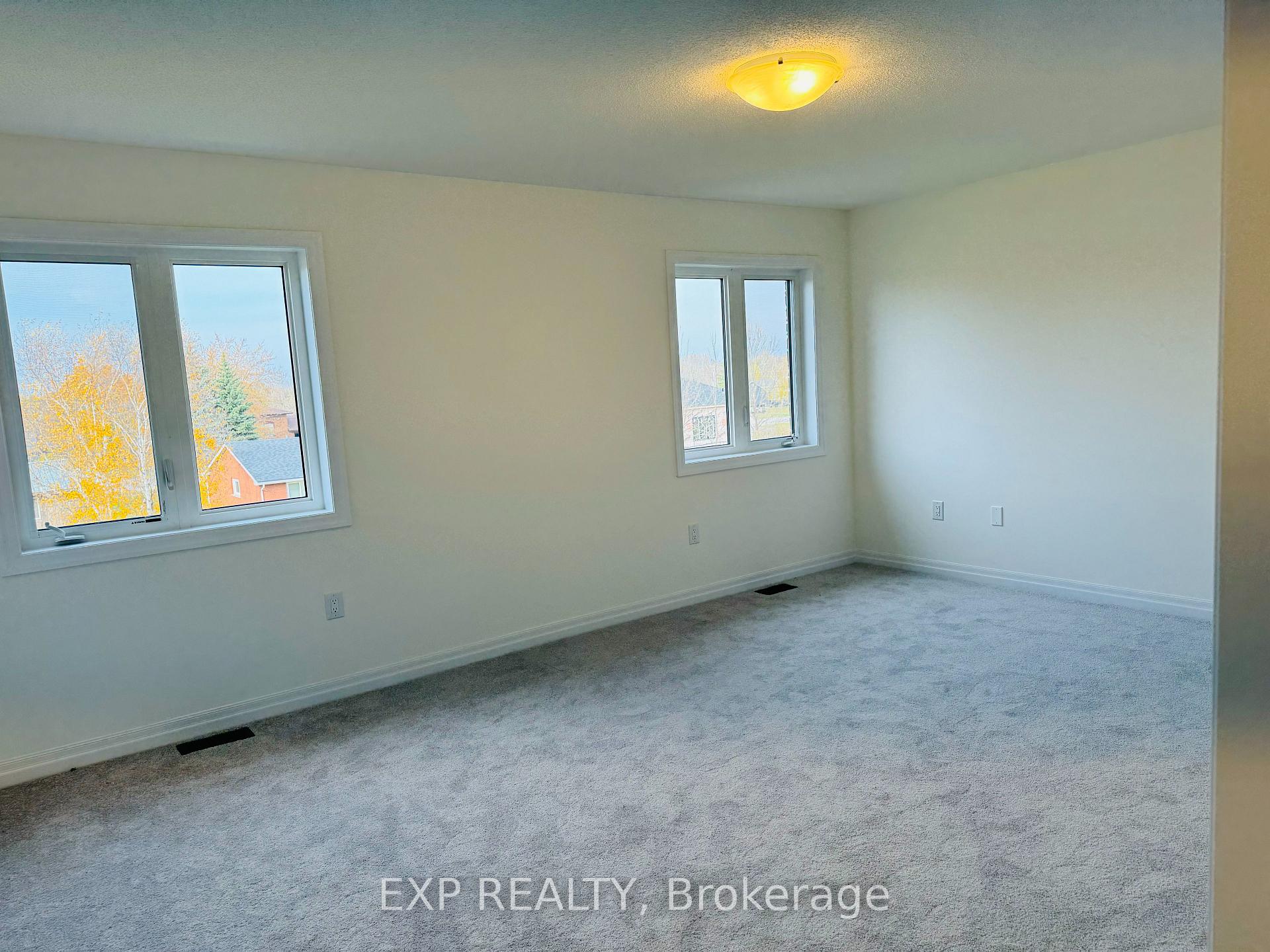 Photo 18 of 301 Quebec Street, Clearview, Stayner — HOMEH