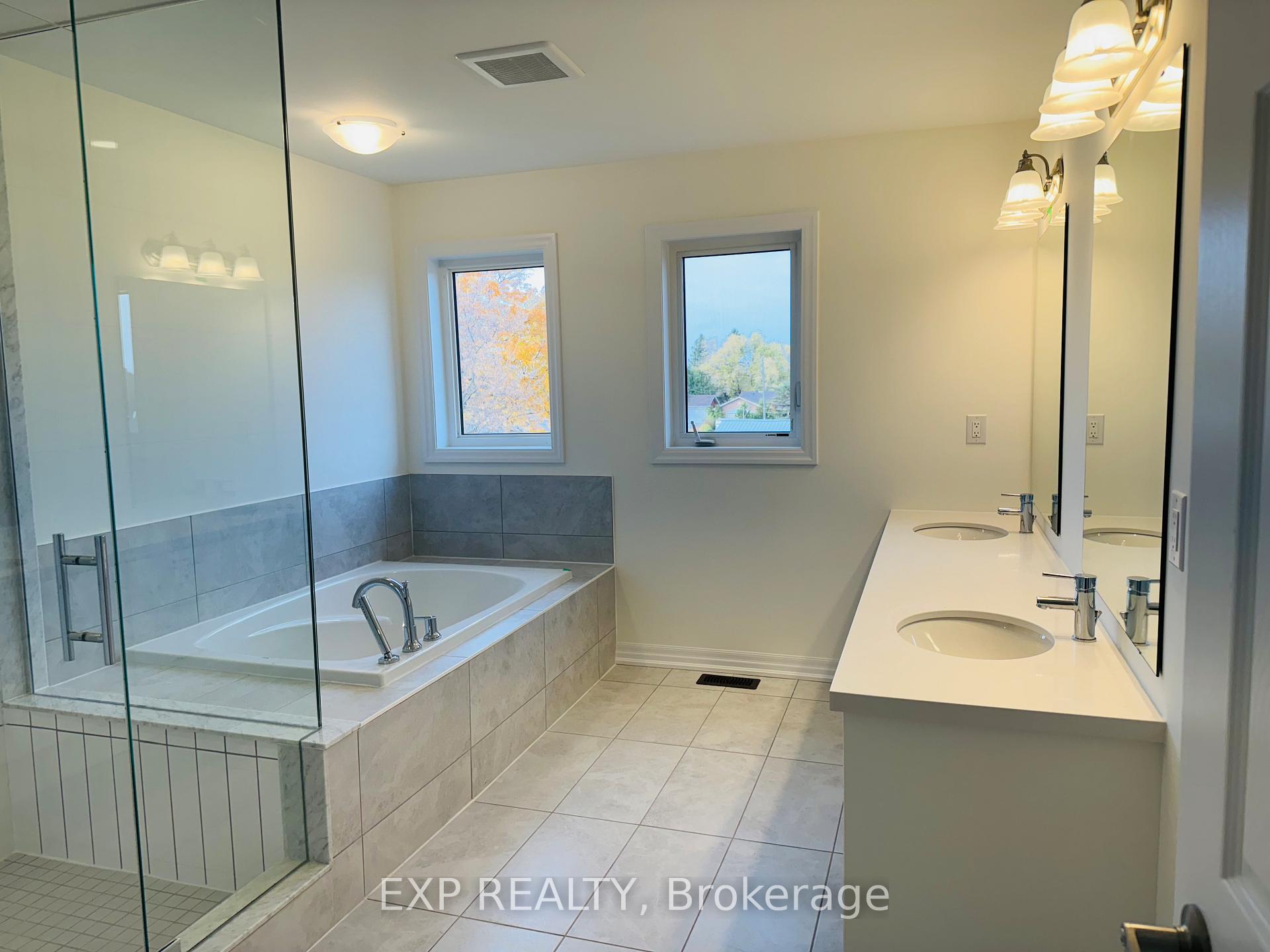 Photo 20 of 301 Quebec Street, Clearview, Stayner — HOMEH