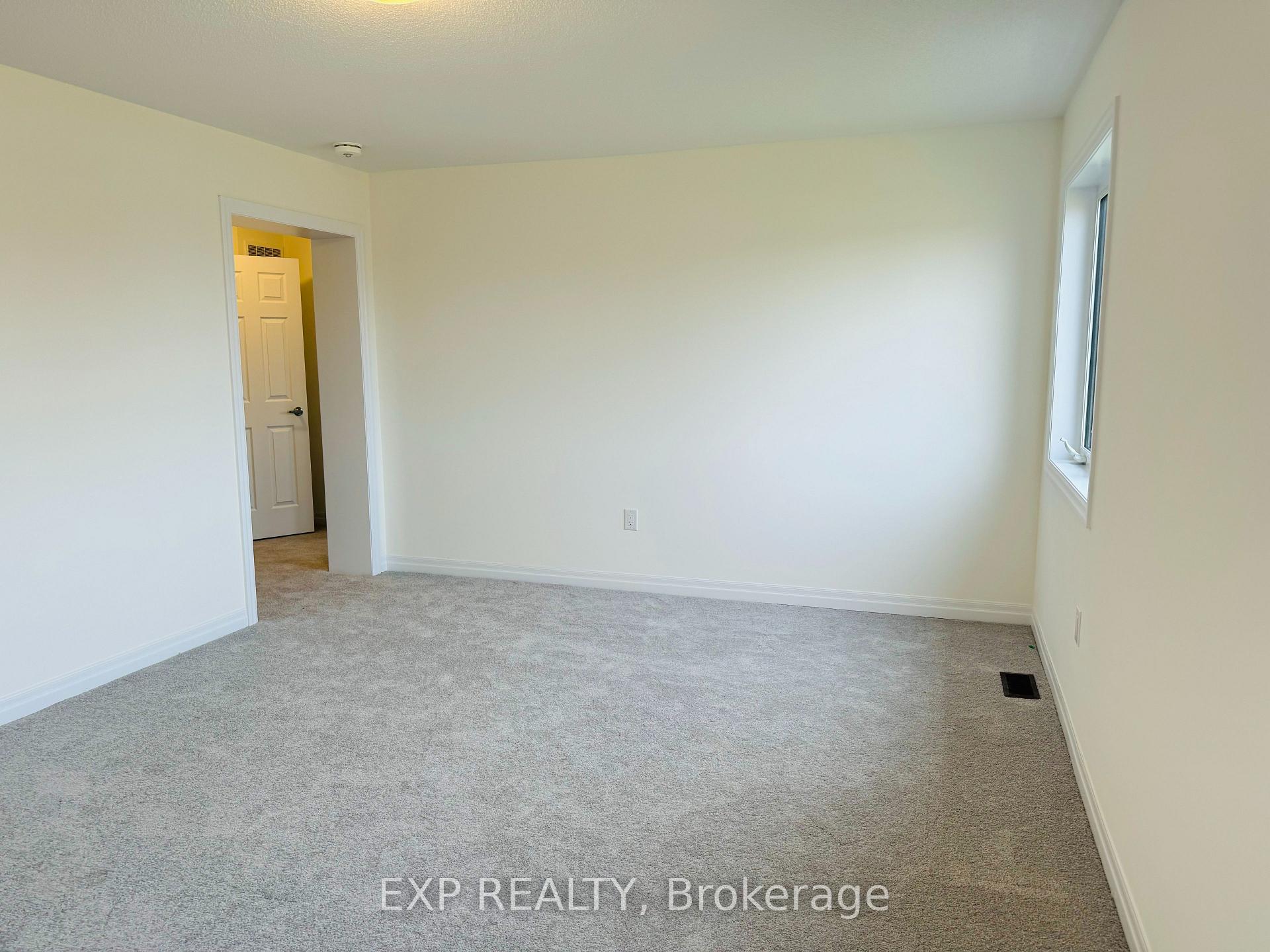 Photo 23 of 301 Quebec Street, Clearview, Stayner — HOMEH