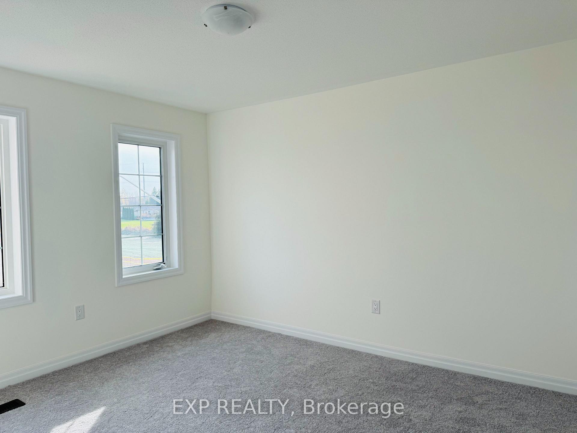 Photo 27 of 301 Quebec Street, Clearview, Stayner — HOMEH