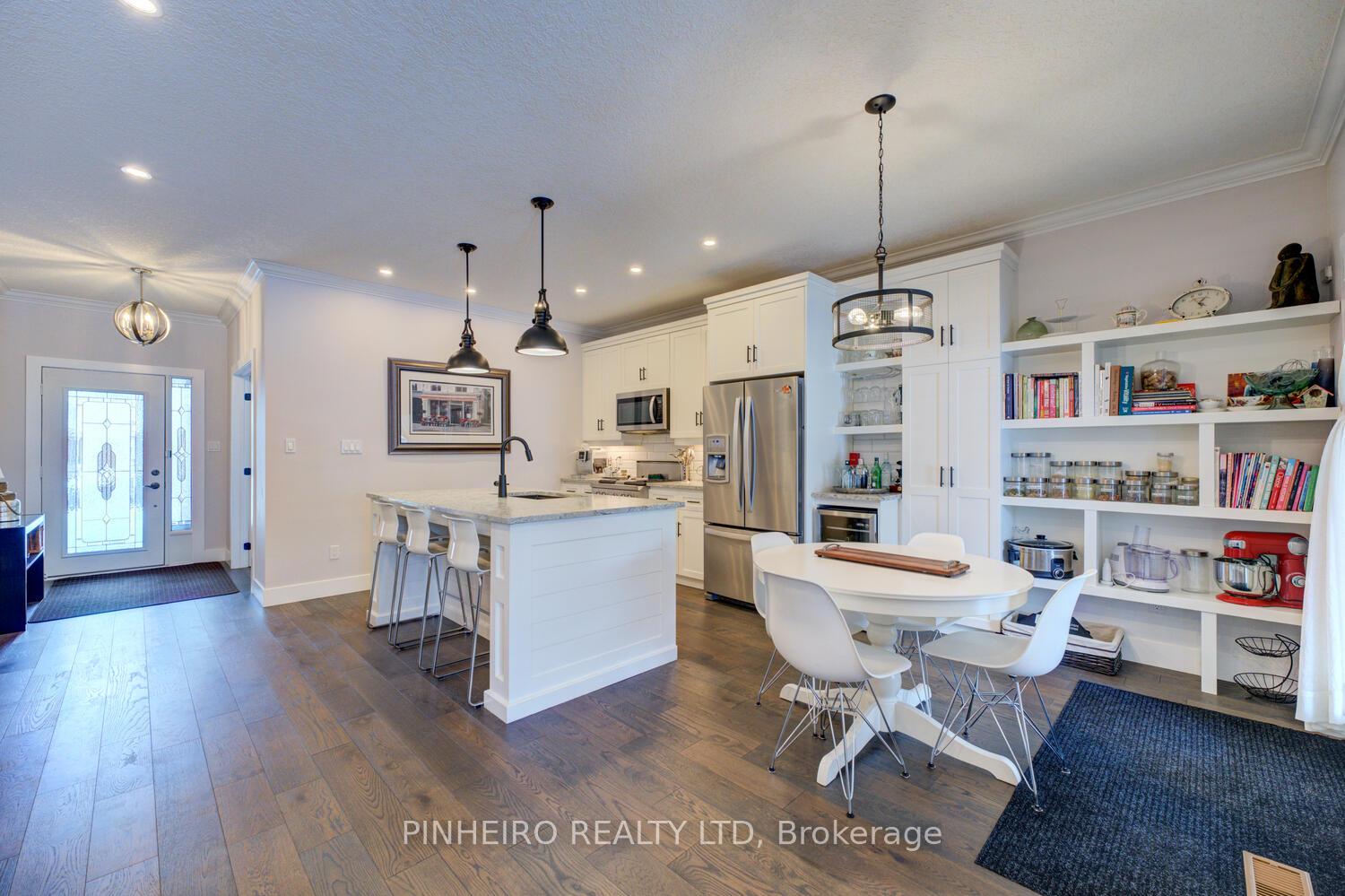 Photo 7 of 18 Cardinal Lane, Brant, Paris — HOMEH