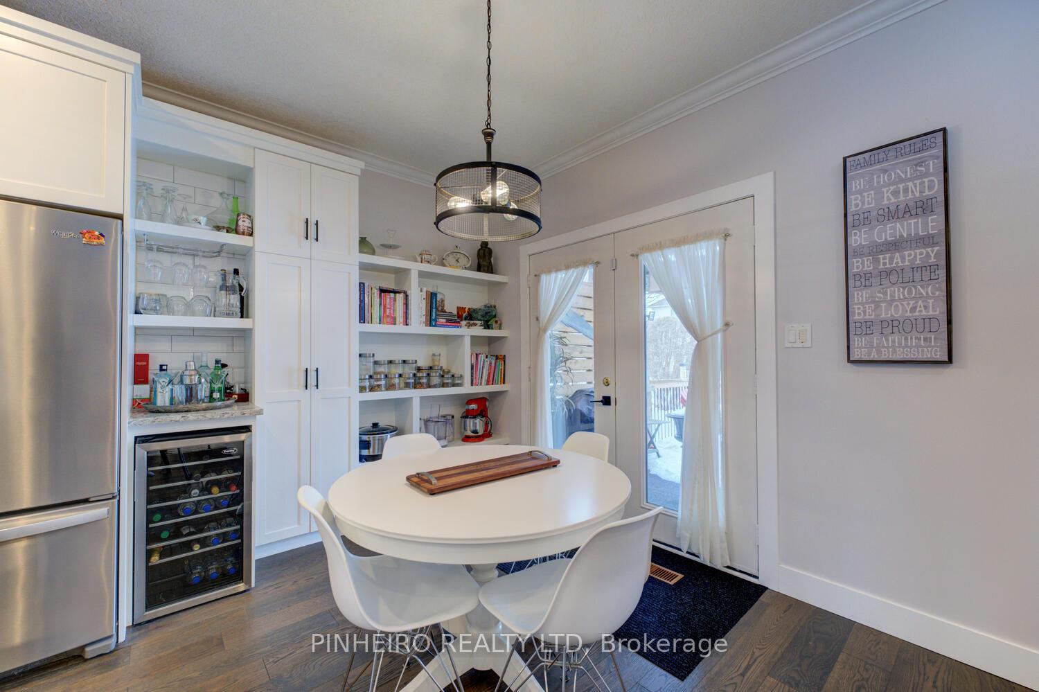 Photo 9 of 18 Cardinal Lane, Brant, Paris — HOMEH
