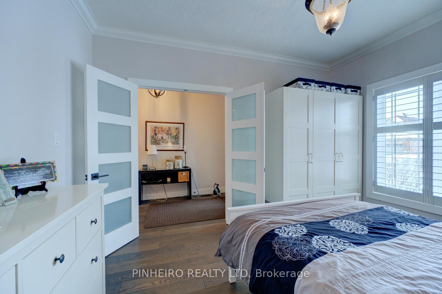 Photo 16 of 18 Cardinal Lane, Brant, Paris — HOMEH