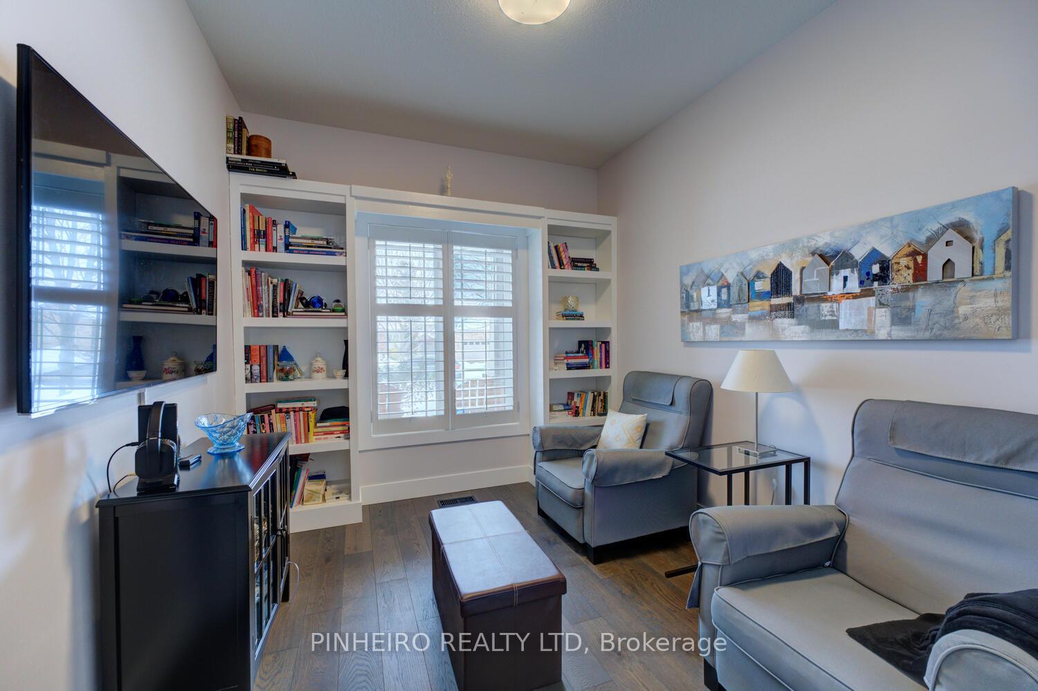 Photo 17 of 18 Cardinal Lane, Brant, Paris — HOMEH