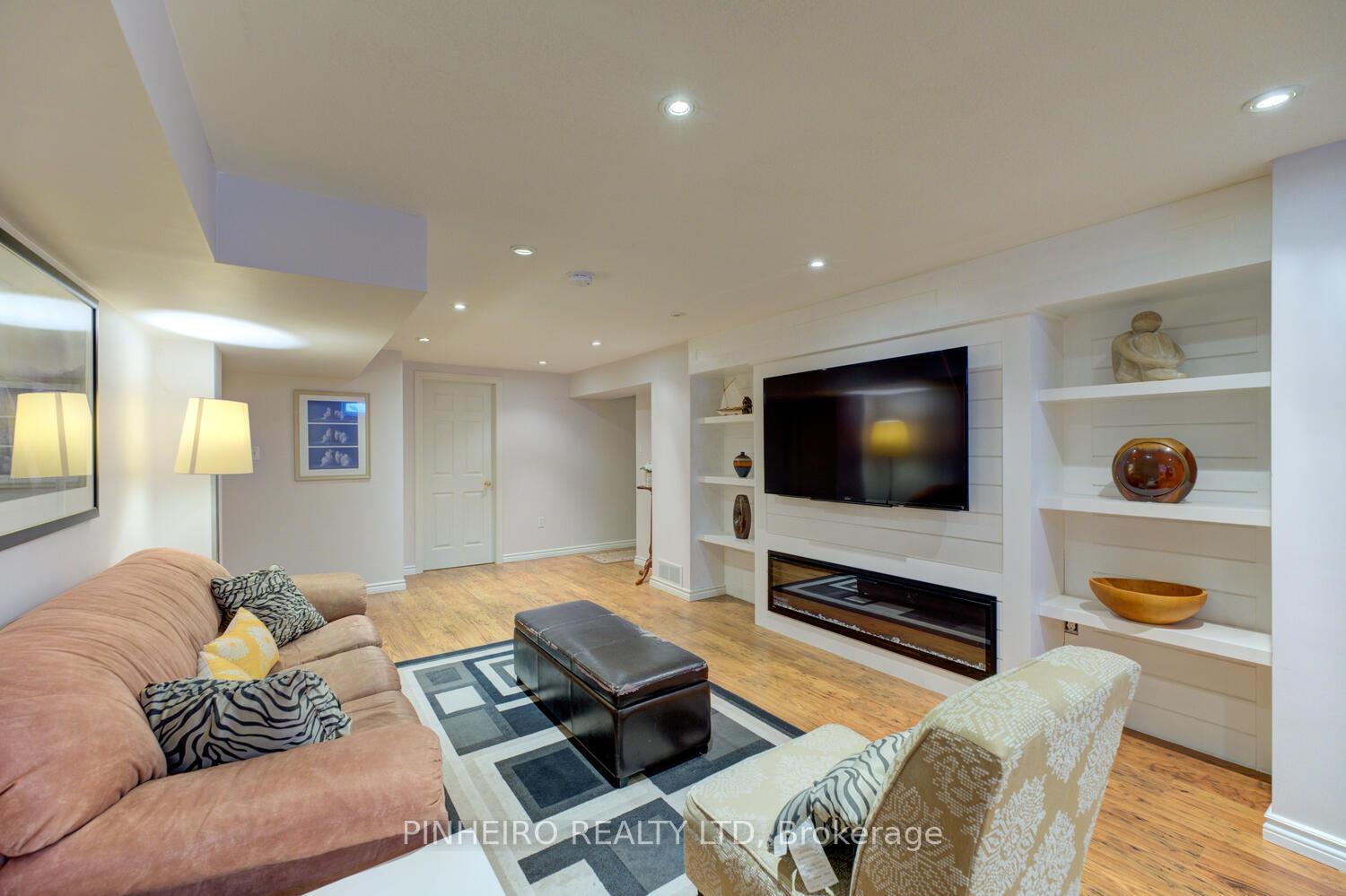 Photo 19 of 18 Cardinal Lane, Brant, Paris — HOMEH