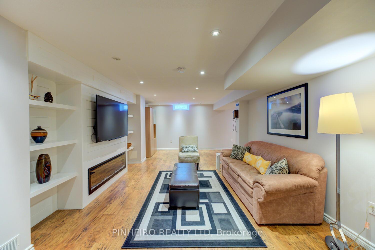 Photo 20 of 18 Cardinal Lane, Brant, Paris — HOMEH