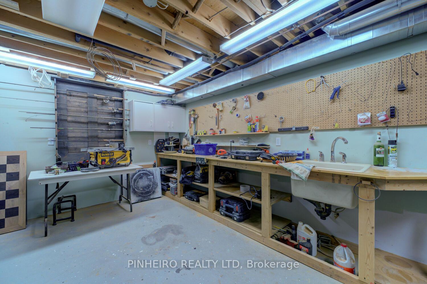 Photo 25 of 18 Cardinal Lane, Brant, Paris — HOMEH