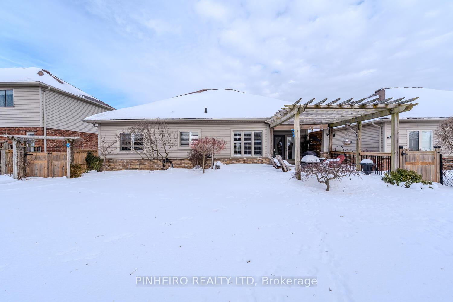 Photo 27 of 18 Cardinal Lane, Brant, Paris — HOMEH