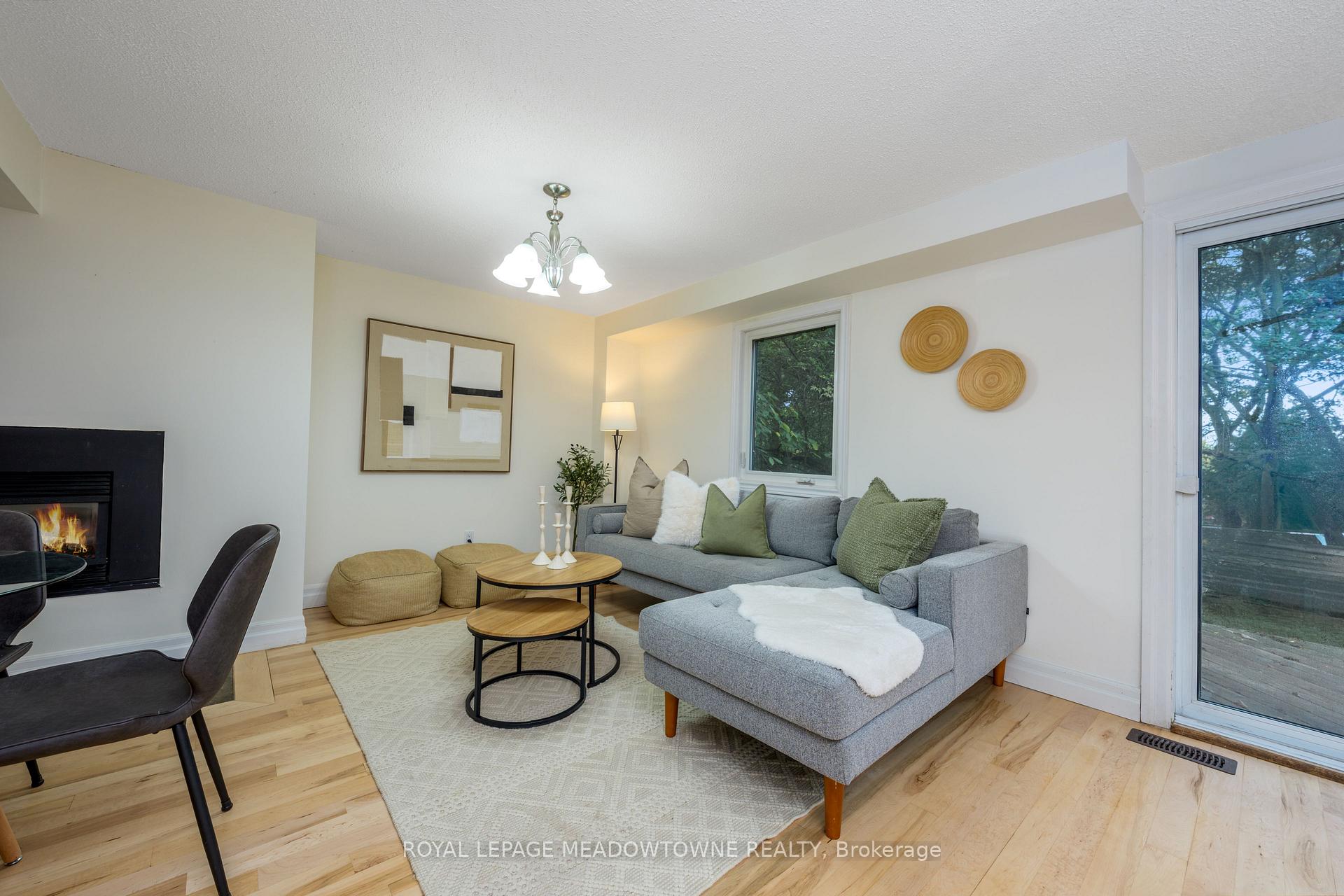 Photo 8 of 21 Briarlea Road, Guelph, Kortright West — HOMEH