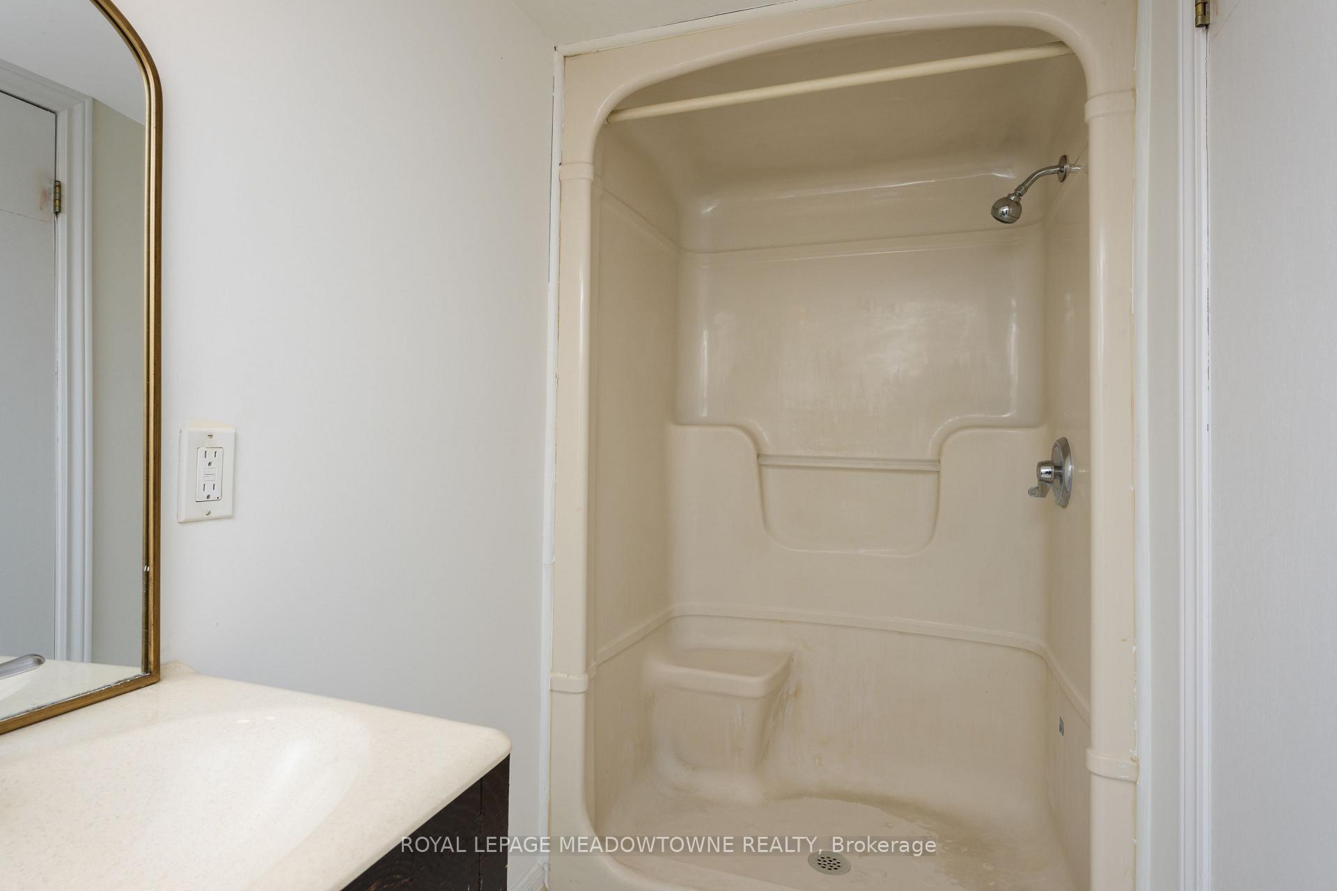 Photo 33 of 21 Briarlea Road, Guelph, Kortright West — HOMEH