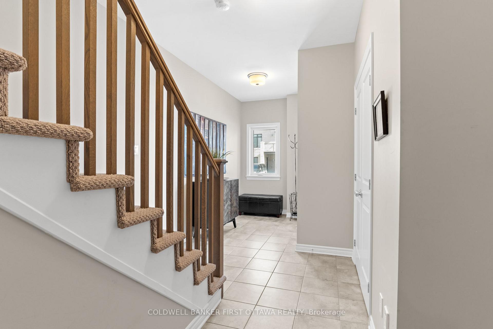 Photo 7 of 549 Labrador Crescent, Ottawa, Blossom Park/Kemp Park/Findlay Creek — HOMEH