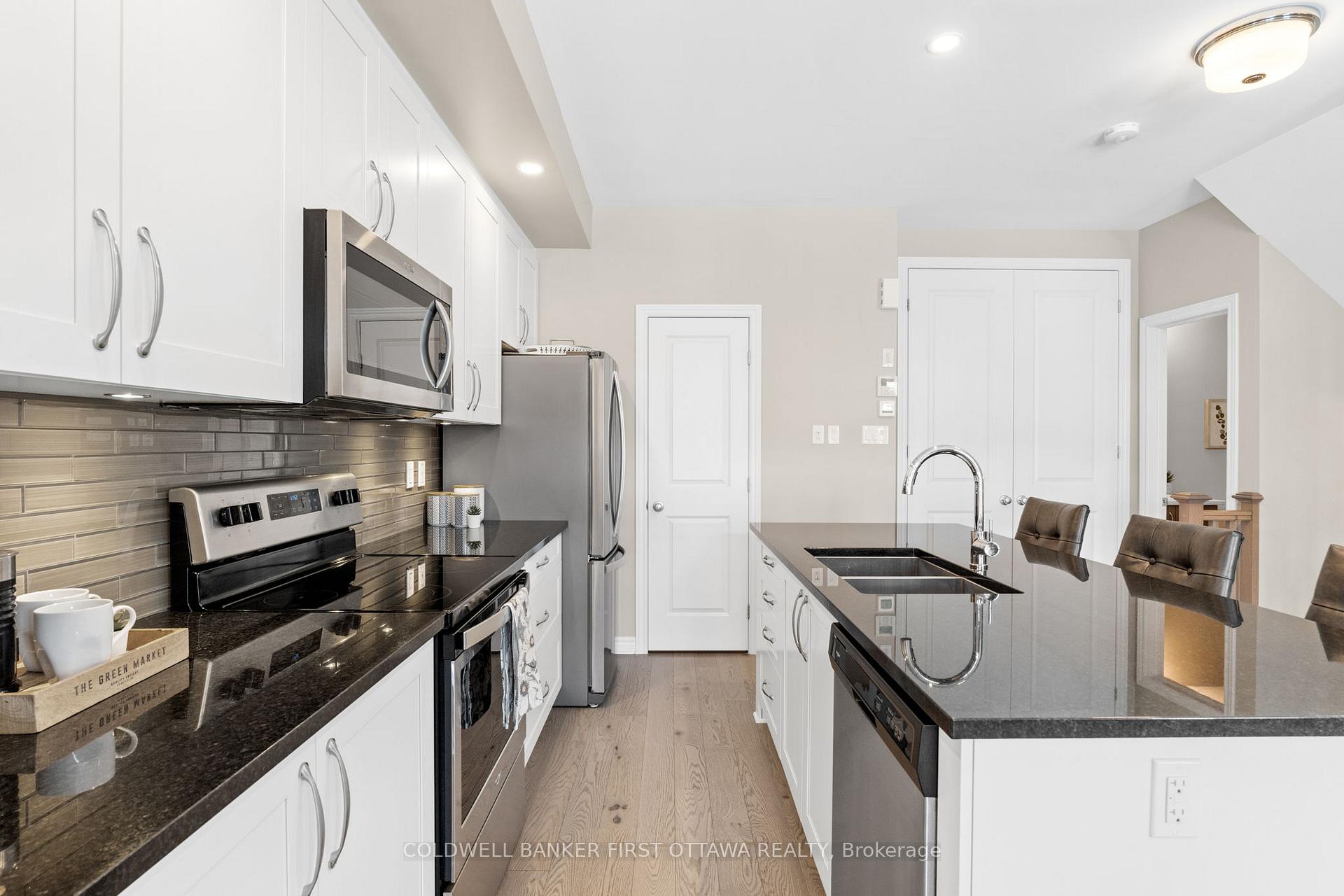 Photo 11 of 549 Labrador Crescent, Ottawa, Blossom Park/Kemp Park/Findlay Creek — HOMEH