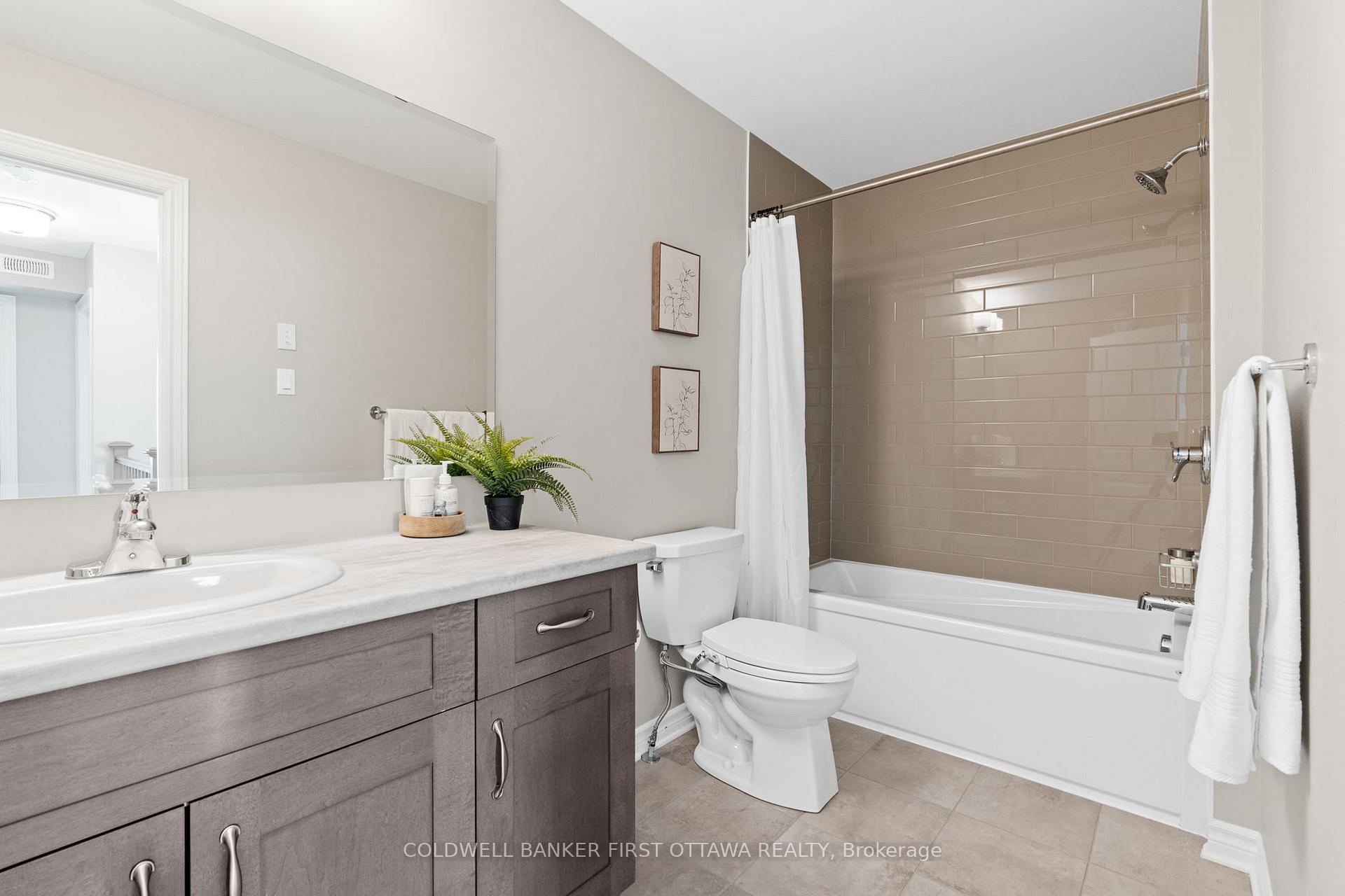 Photo 26 of 549 Labrador Crescent, Ottawa, Blossom Park/Kemp Park/Findlay Creek — HOMEH