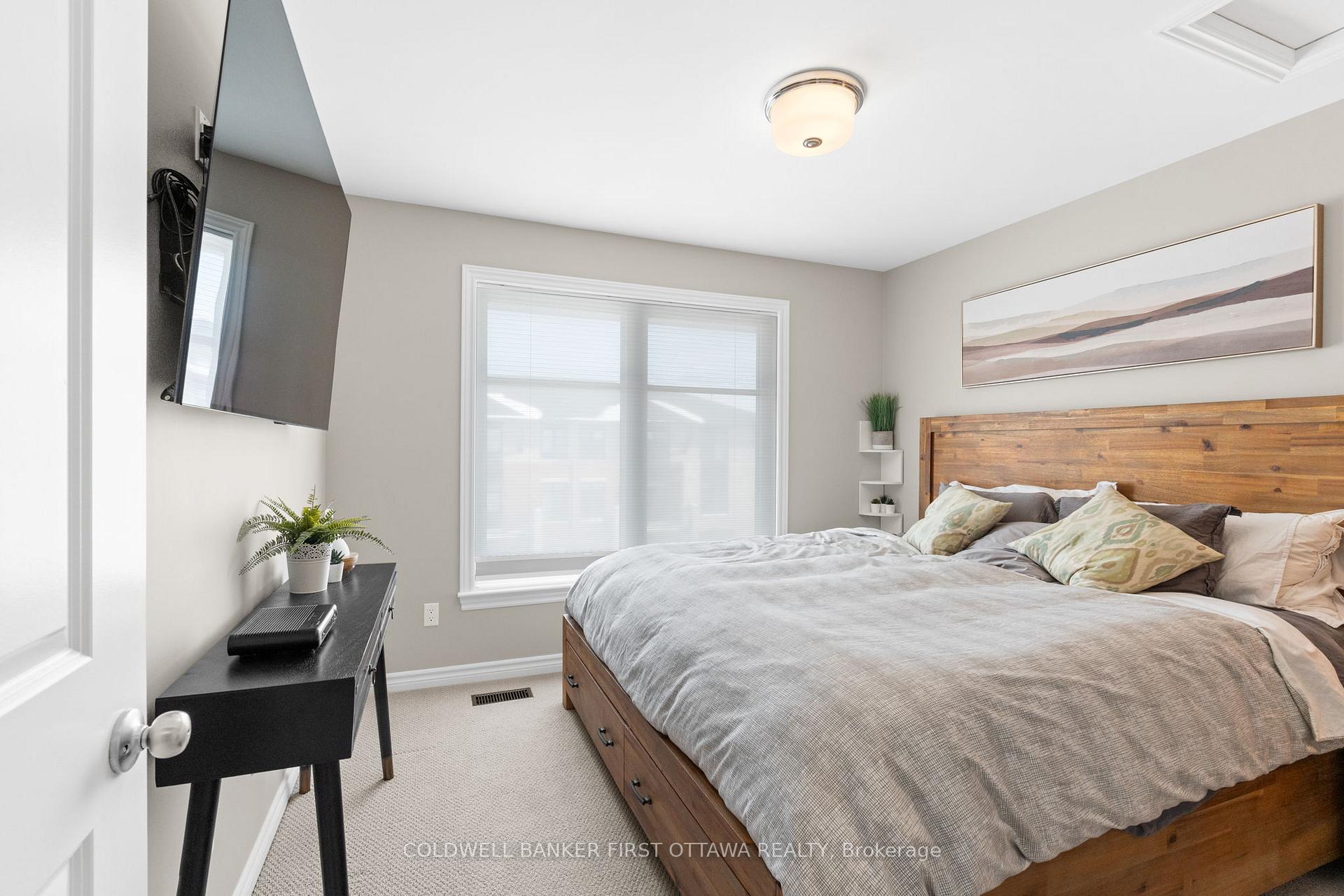 Photo 27 of 549 Labrador Crescent, Ottawa, Blossom Park/Kemp Park/Findlay Creek — HOMEH