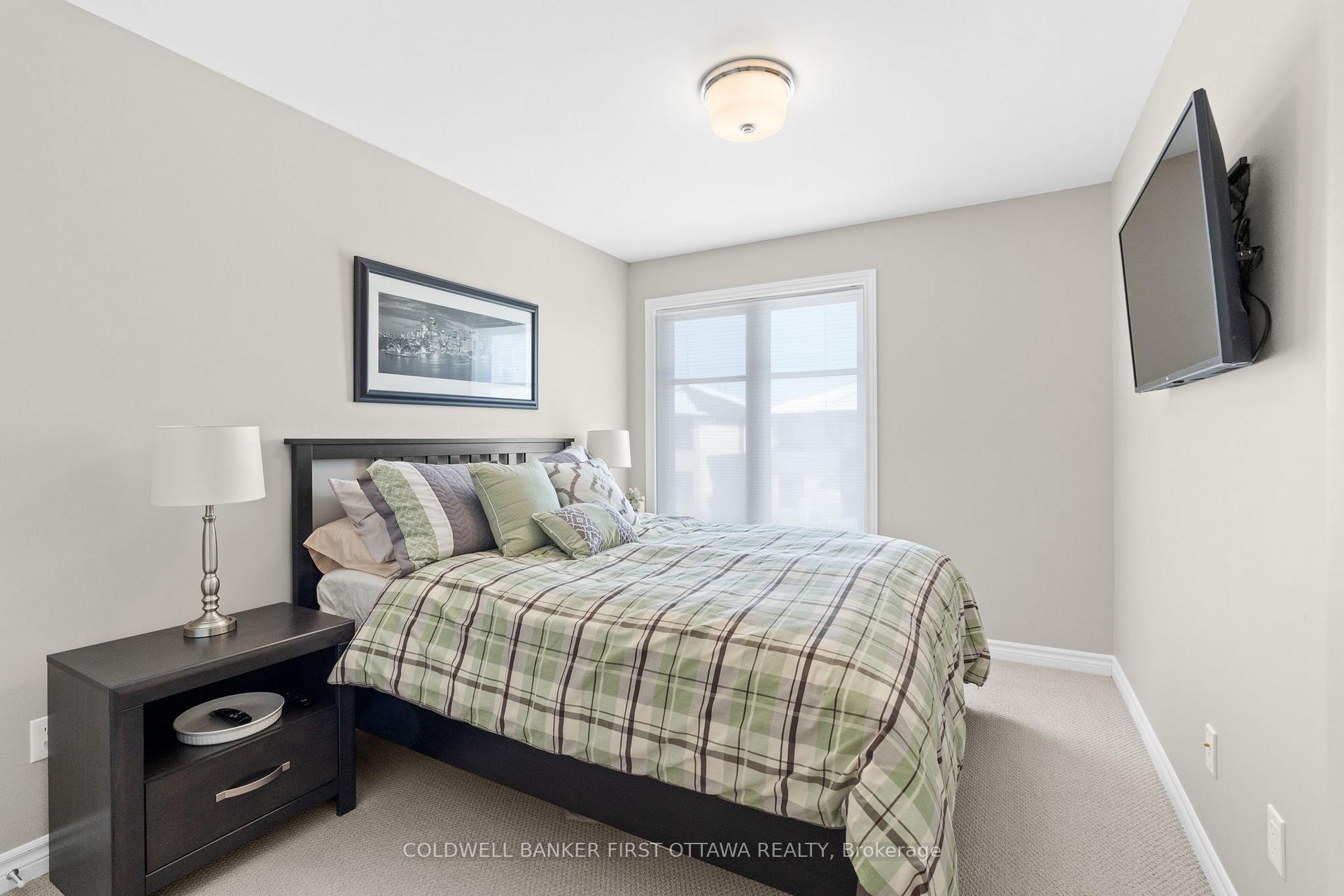 Photo 33 of 549 Labrador Crescent, Ottawa, Blossom Park/Kemp Park/Findlay Creek — HOMEH