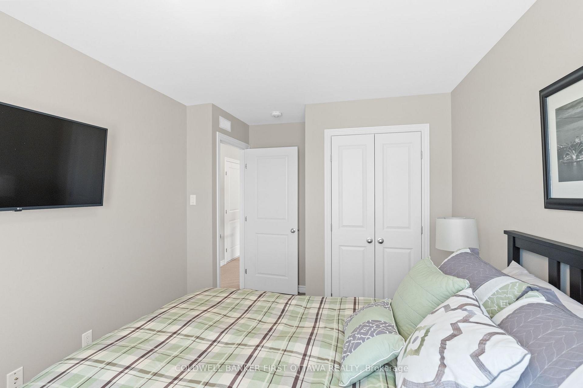 Photo 34 of 549 Labrador Crescent, Ottawa, Blossom Park/Kemp Park/Findlay Creek — HOMEH
