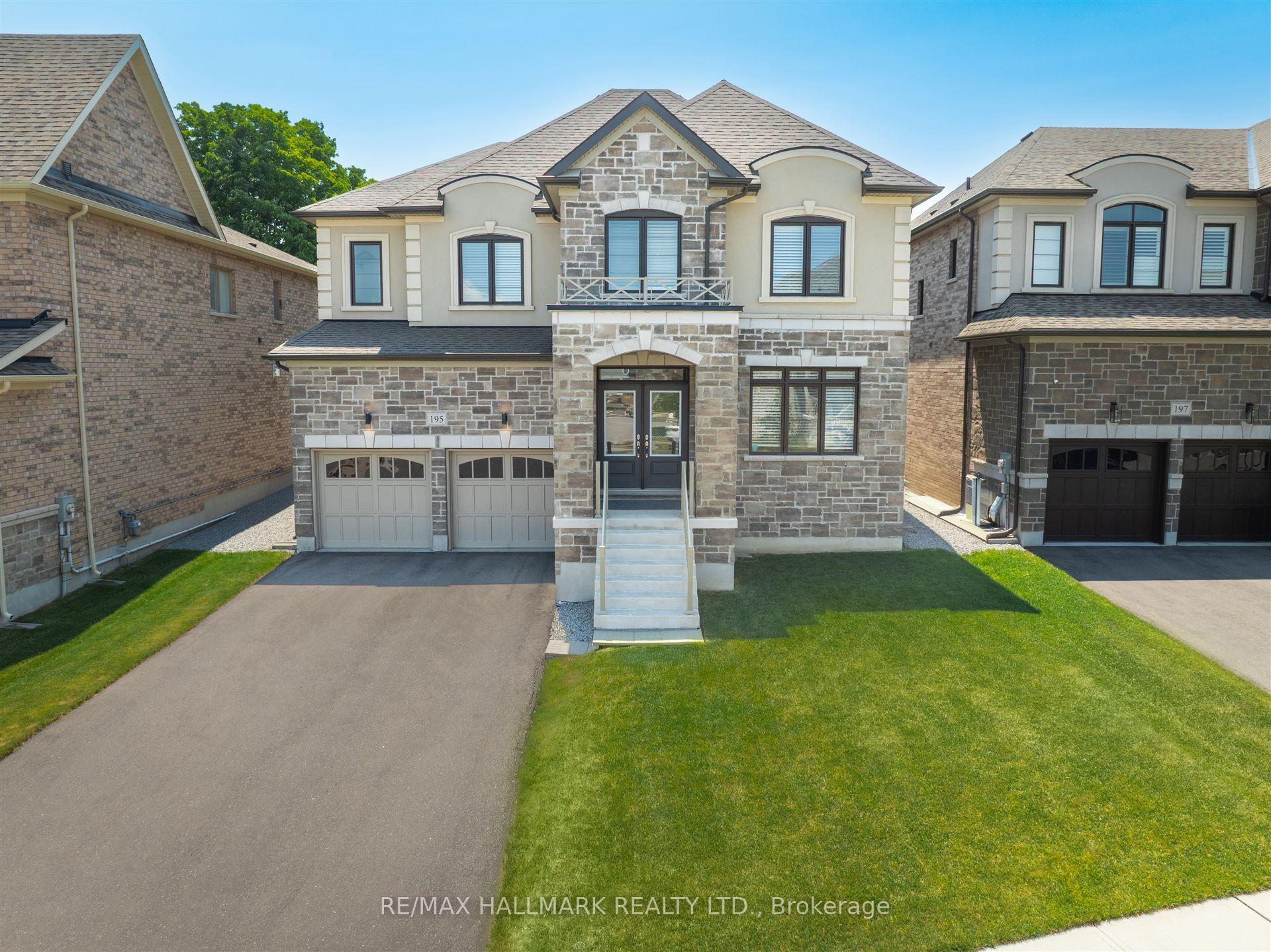 Photo 2 of 195 Danny Wheeler Boulevard, Georgina, Keswick North — HOMEH