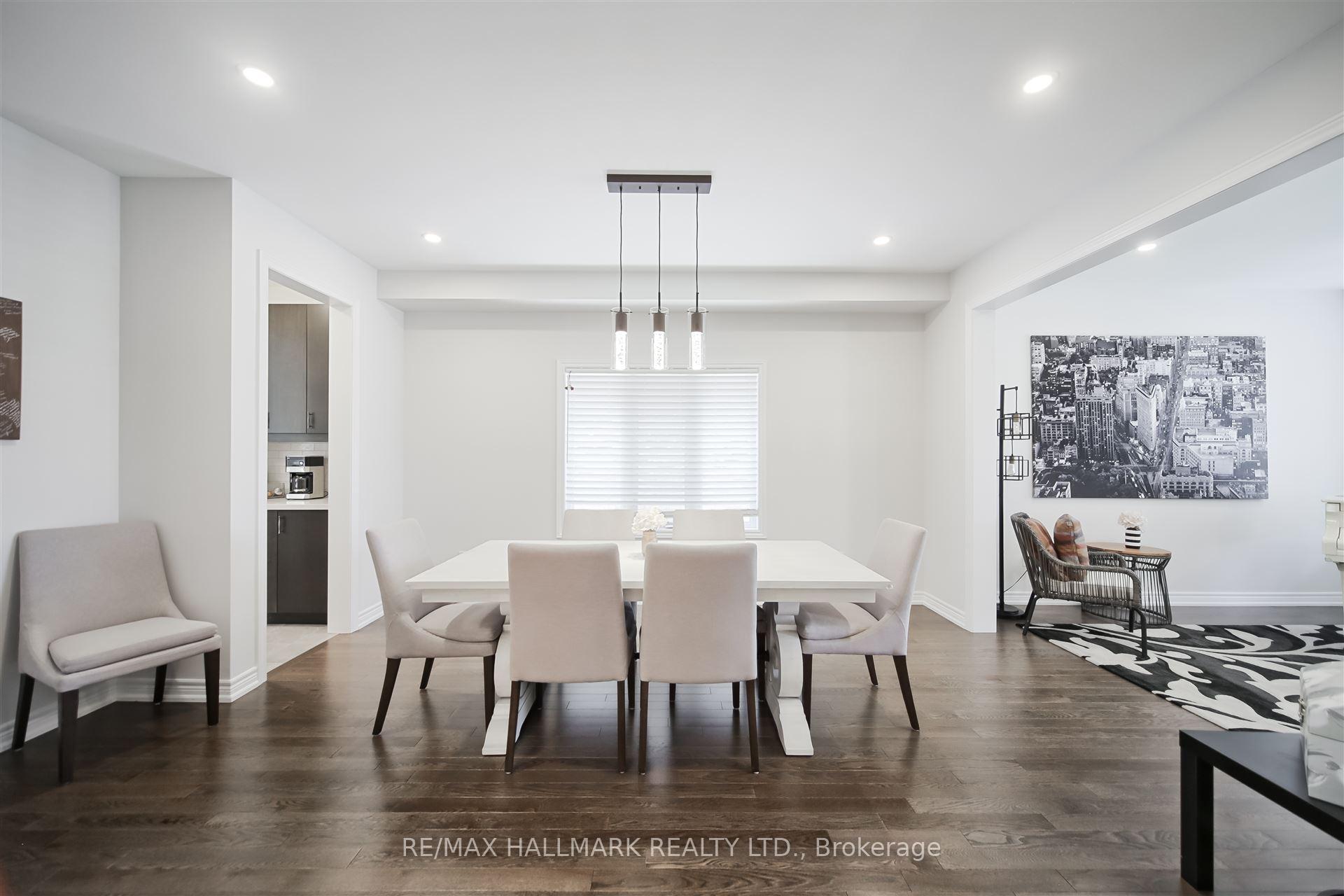 Photo 8 of 195 Danny Wheeler Boulevard, Georgina, Keswick North — HOMEH