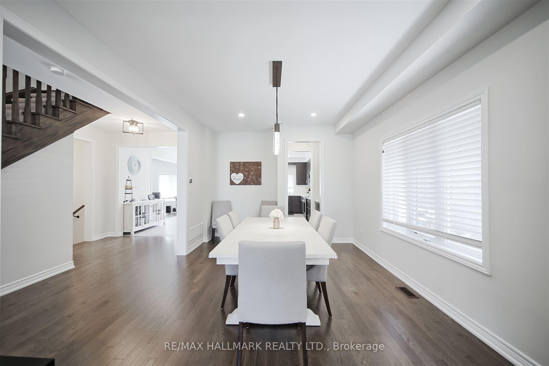 Photo 10 of 195 Danny Wheeler Boulevard, Georgina, Keswick North — HOMEH