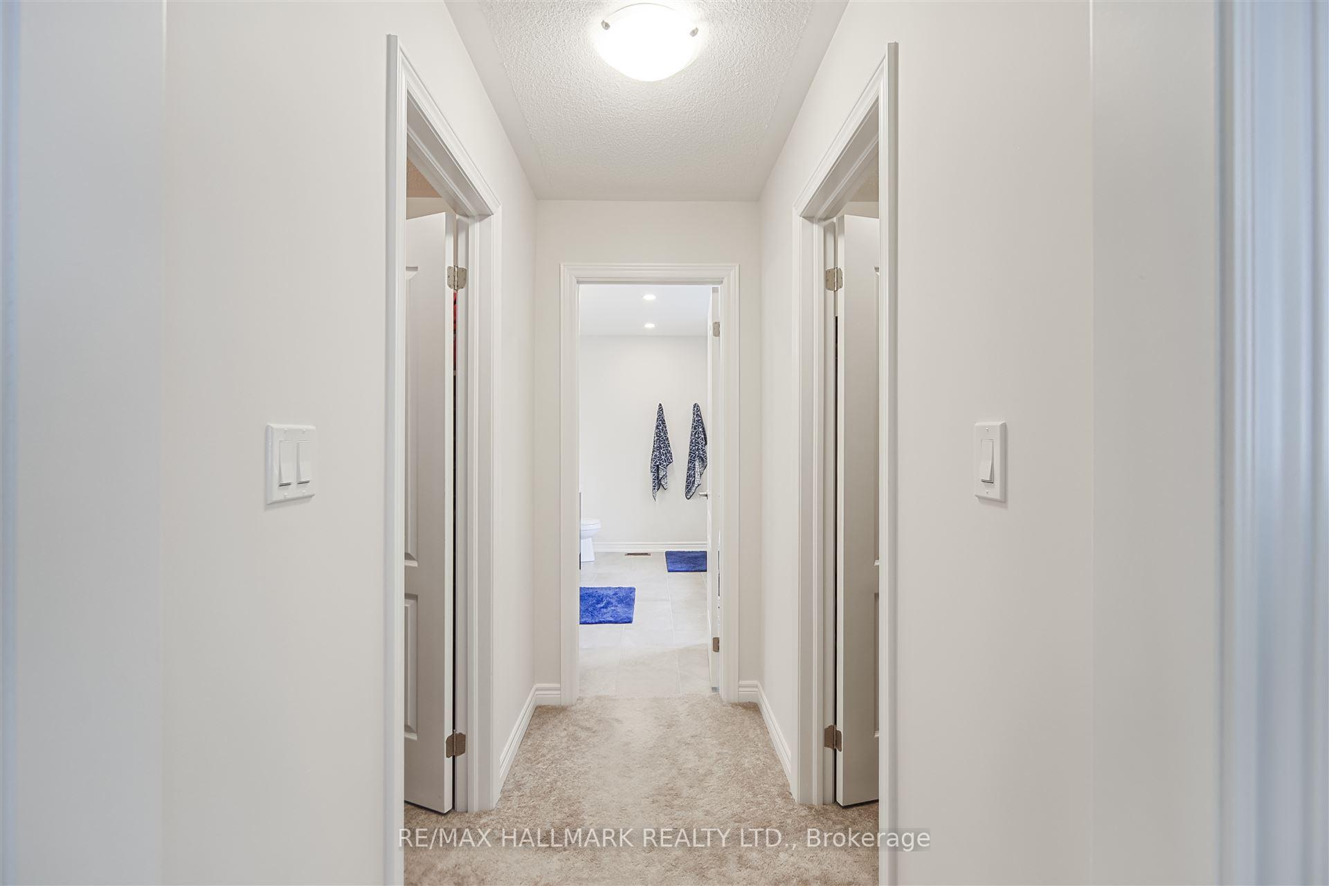 Photo 21 of 195 Danny Wheeler Boulevard, Georgina, Keswick North — HOMEH