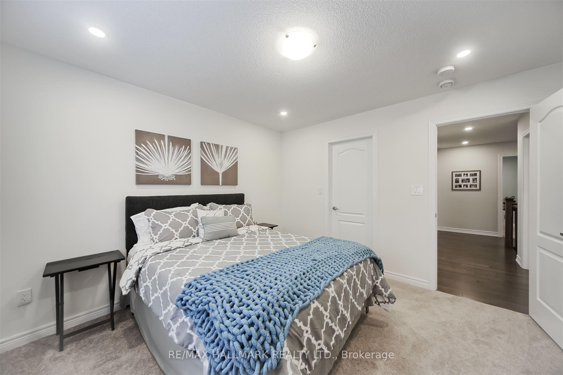 Photo 31 of 195 Danny Wheeler Boulevard, Georgina, Keswick North — HOMEH