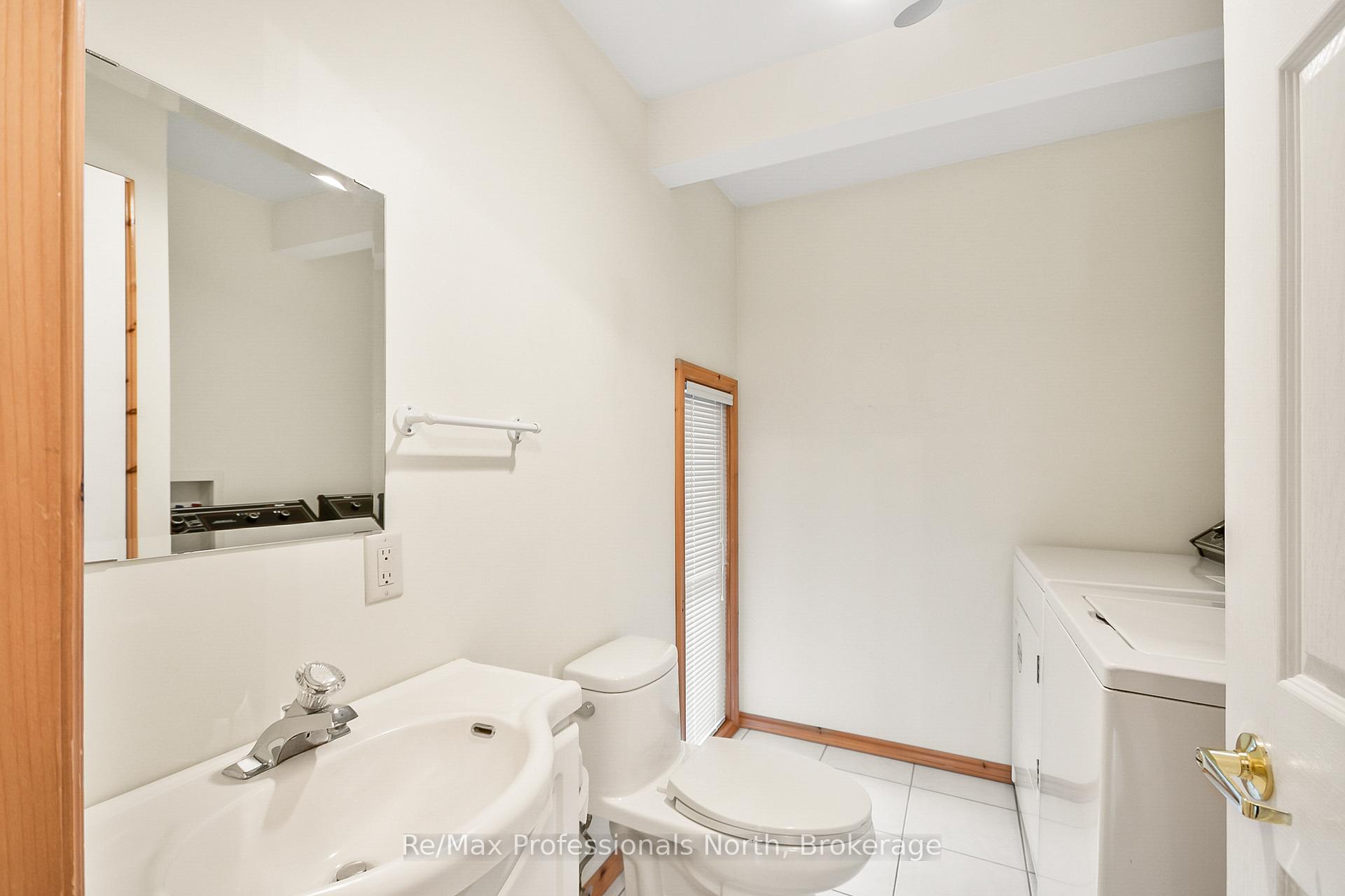 Photo 23 of 490 Brown Street, Gravenhurst, Muskoka (S) — HOMEH