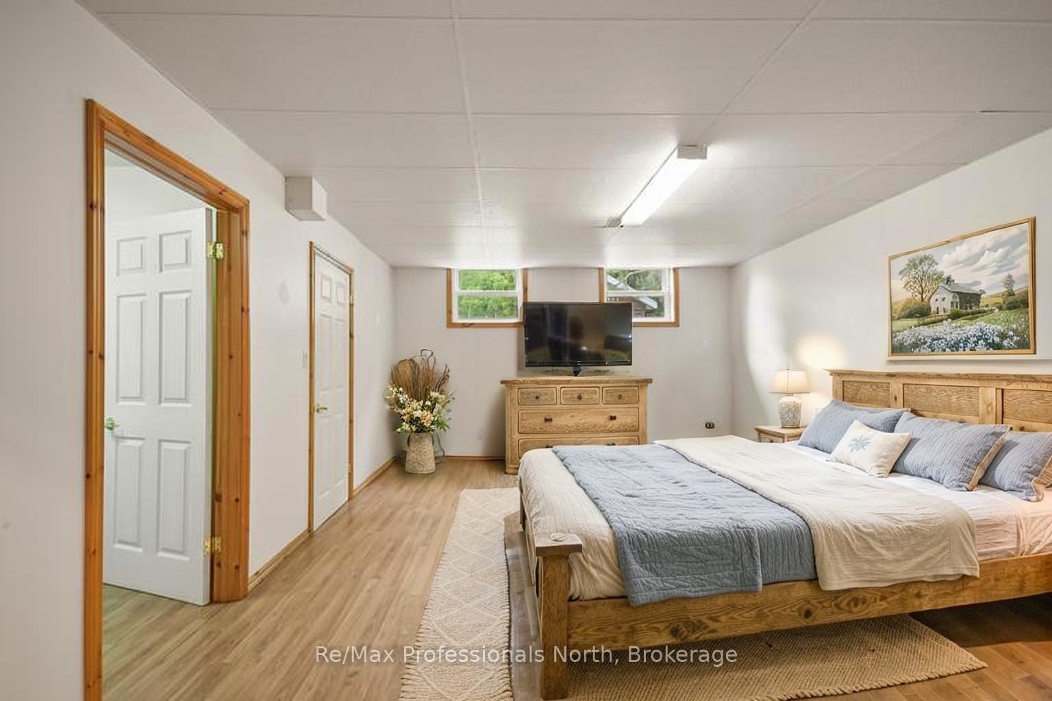 Photo 27 of 490 Brown Street, Gravenhurst, Muskoka (S) — HOMEH