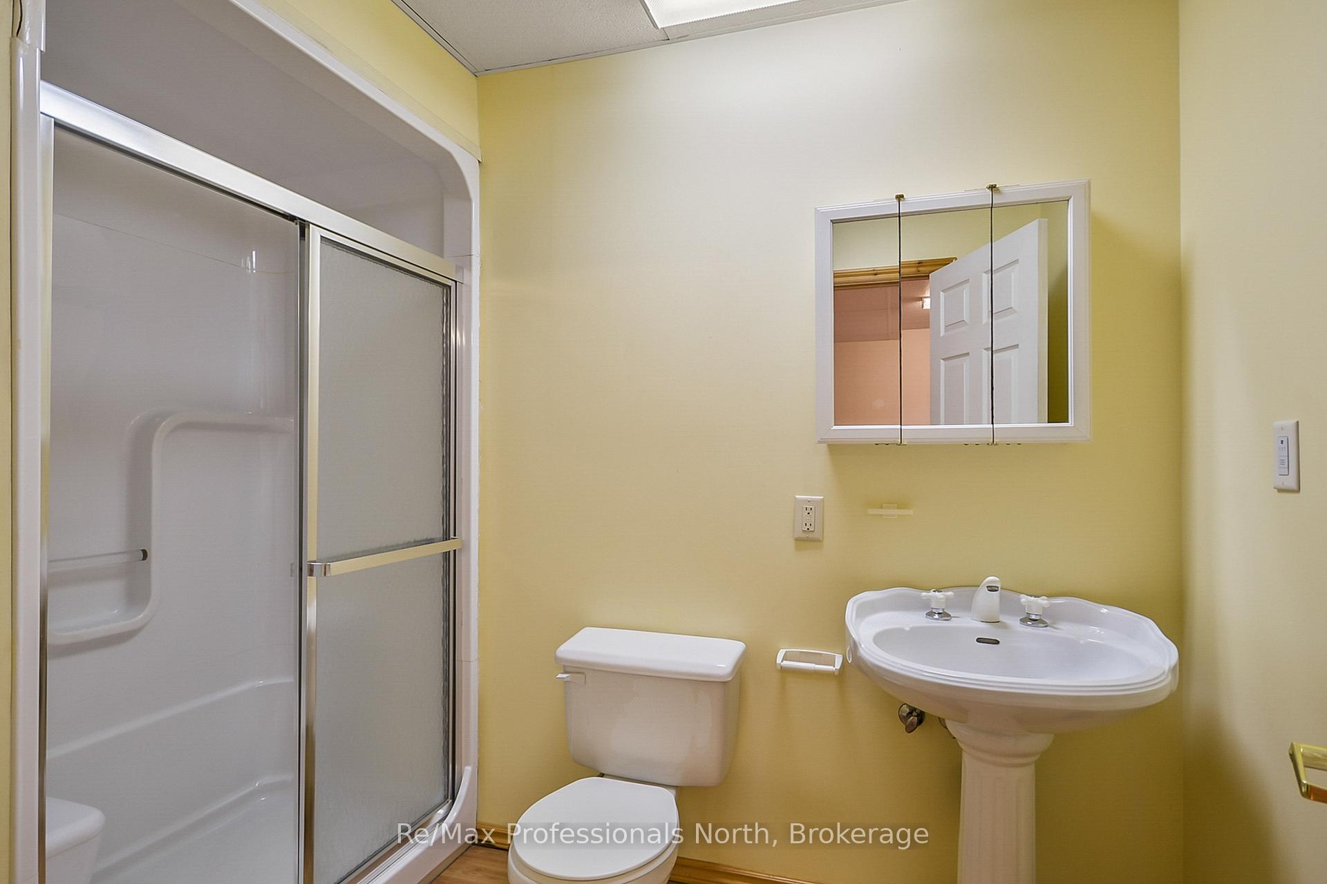 Photo 30 of 490 Brown Street, Gravenhurst, Muskoka (S) — HOMEH
