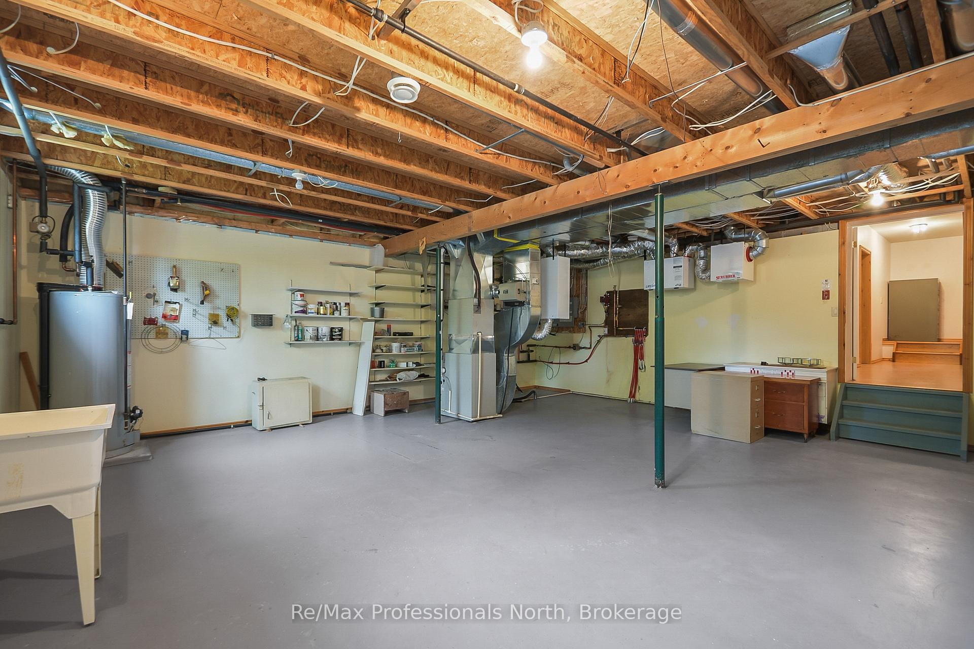 Photo 31 of 490 Brown Street, Gravenhurst, Muskoka (S) — HOMEH