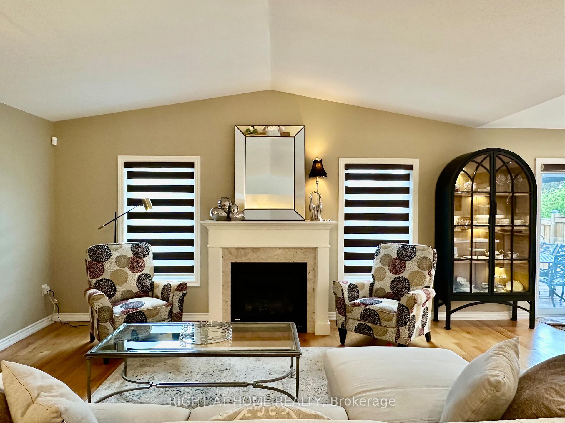 Photo 9 of 167 Brookhouse Drive, Clarington, Newcastle — HOMEH