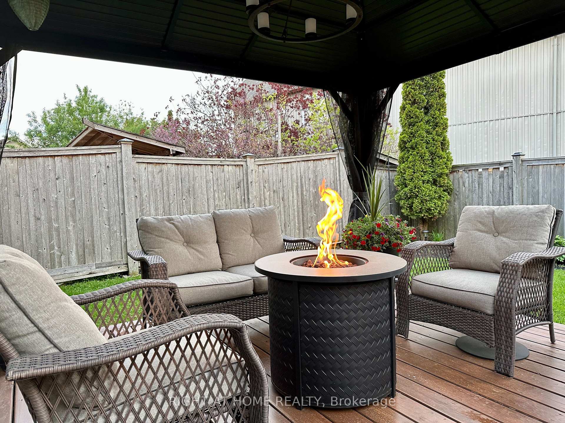 Photo 33 of 167 Brookhouse Drive, Clarington, Newcastle — HOMEH