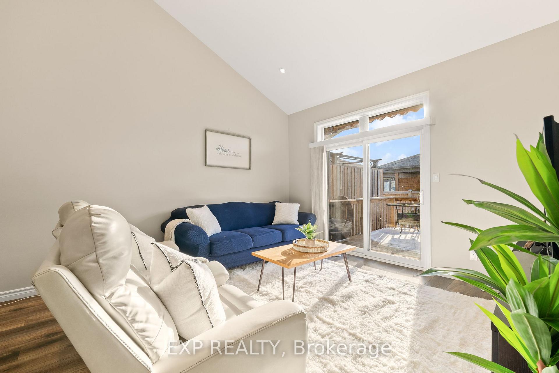 Photo 6 of 68 Covington Crescent, Belleville, Thurlow Ward — HOMEH