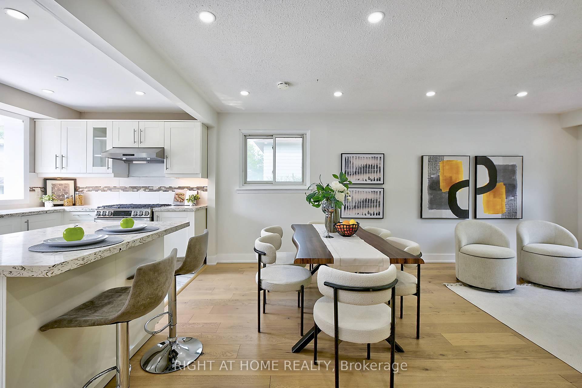 Photo 5 of 3185 Heathfield Drive, Burlington, Palmer — HOMEH