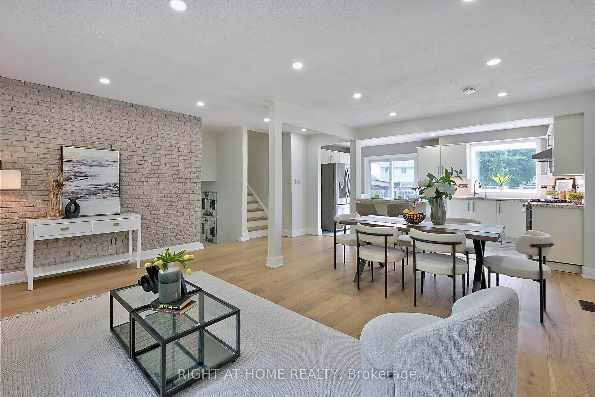 Photo 23 of 3185 Heathfield Drive, Burlington, Palmer — HOMEH