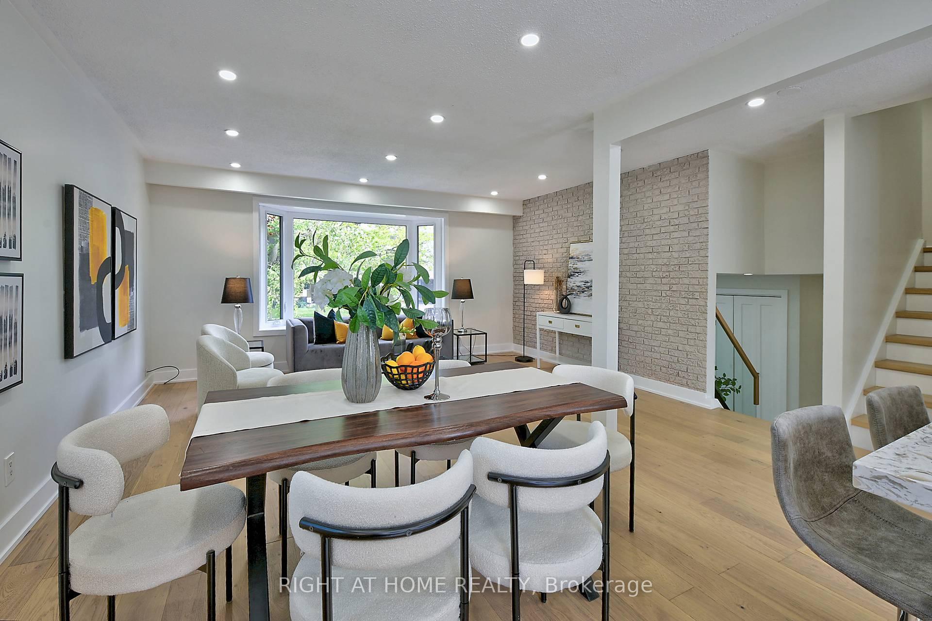 Photo 8 of 3185 Heathfield Drive, Burlington, Palmer — HOMEH
