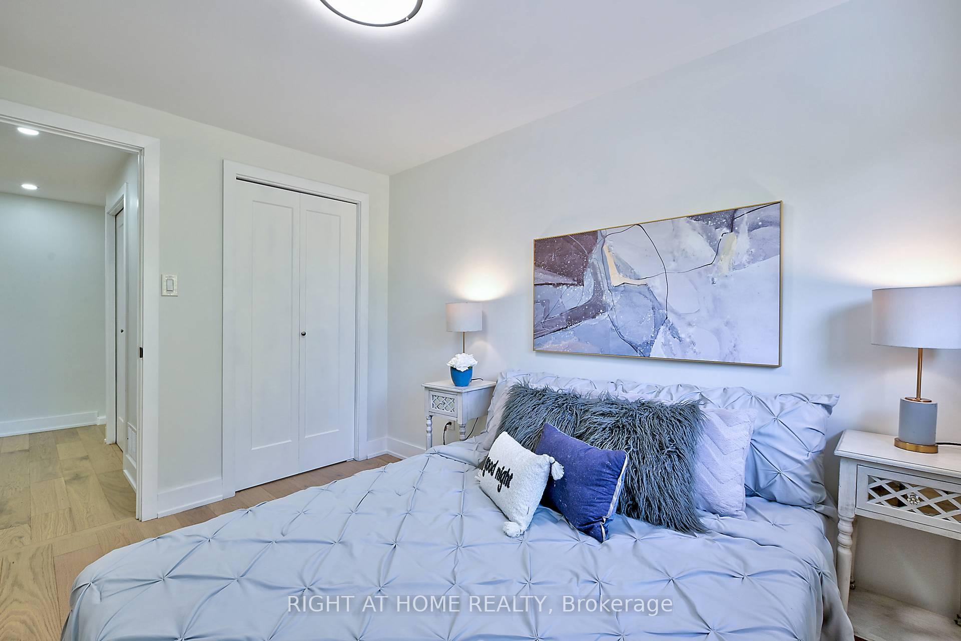 Photo 21 of 3185 Heathfield Drive, Burlington, Palmer — HOMEH
