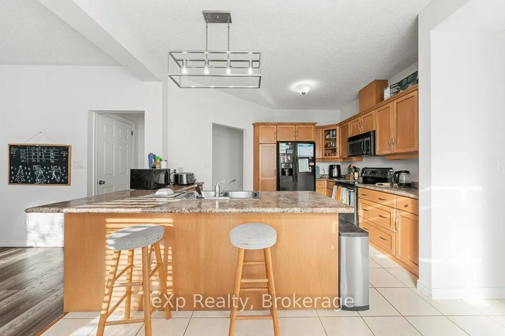 Photo 13 of 53 Truesdale Crescent, Guelph, Kortright West — HOMEH