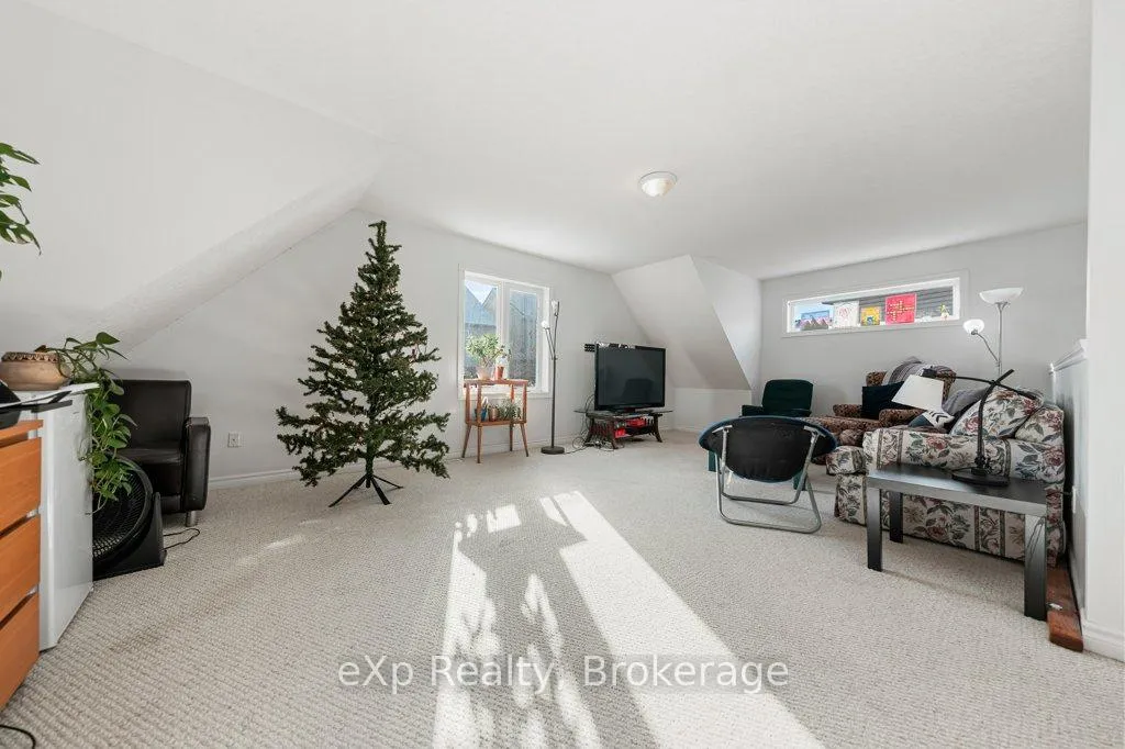 Photo 20 of 53 Truesdale Crescent, Guelph, Kortright West — HOMEH