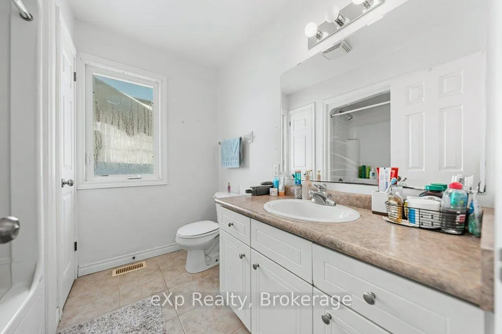 Photo 25 of 53 Truesdale Crescent, Guelph, Kortright West — HOMEH