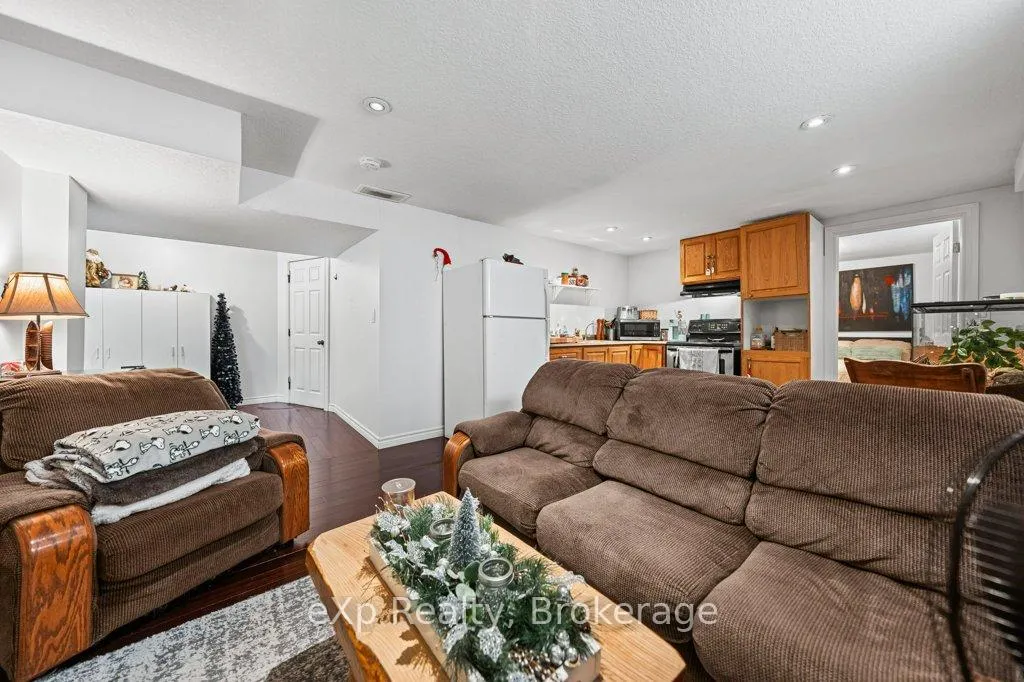 Photo 36 of 53 Truesdale Crescent, Guelph, Kortright West — HOMEH