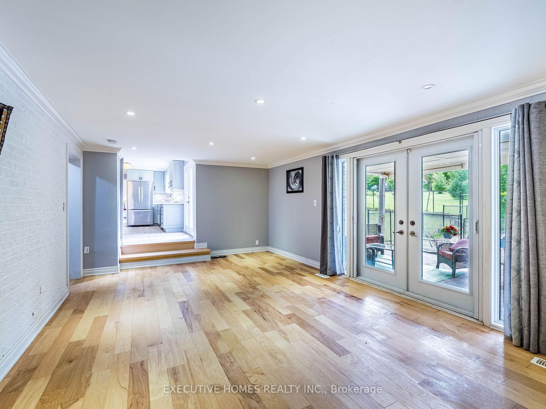 Photo 42 of 34 Kennedy Road, Caledon, Cheltenham — HOMEH