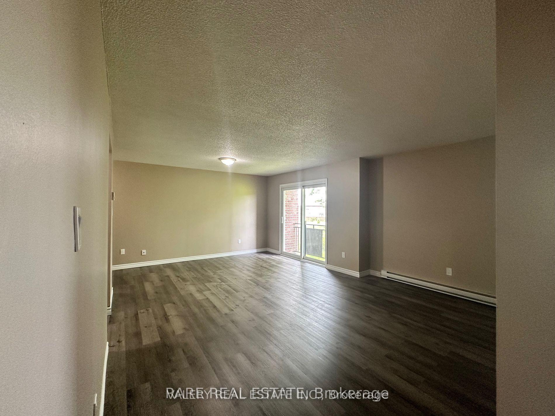 Photo 5 of Unit 4, 17 Lowndes Avenue, Georgina, Keswick South — HOMEH