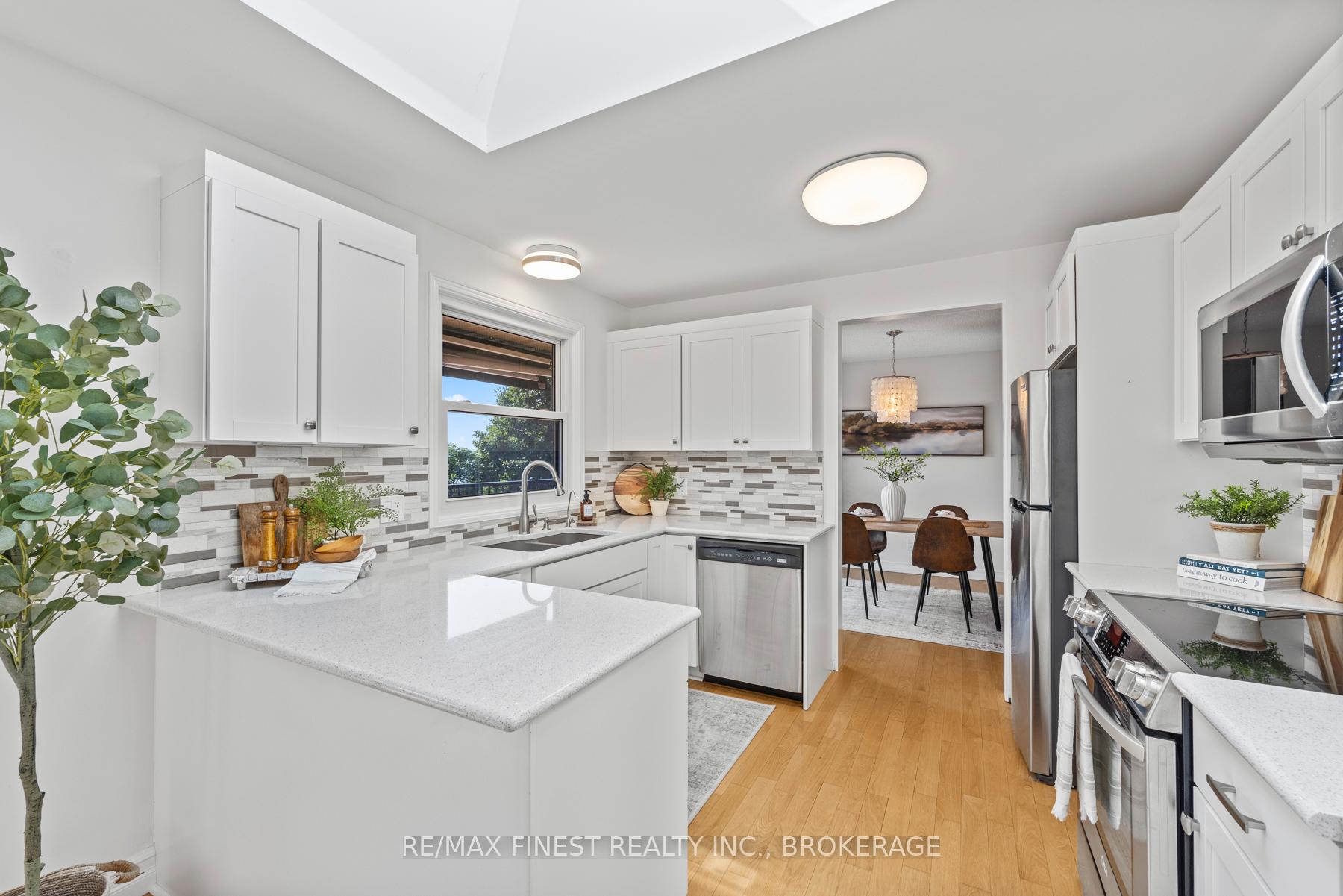 Photo 16 of 3743 Maple Crest Court, Frontenac, Frontenac South — HOMEH
