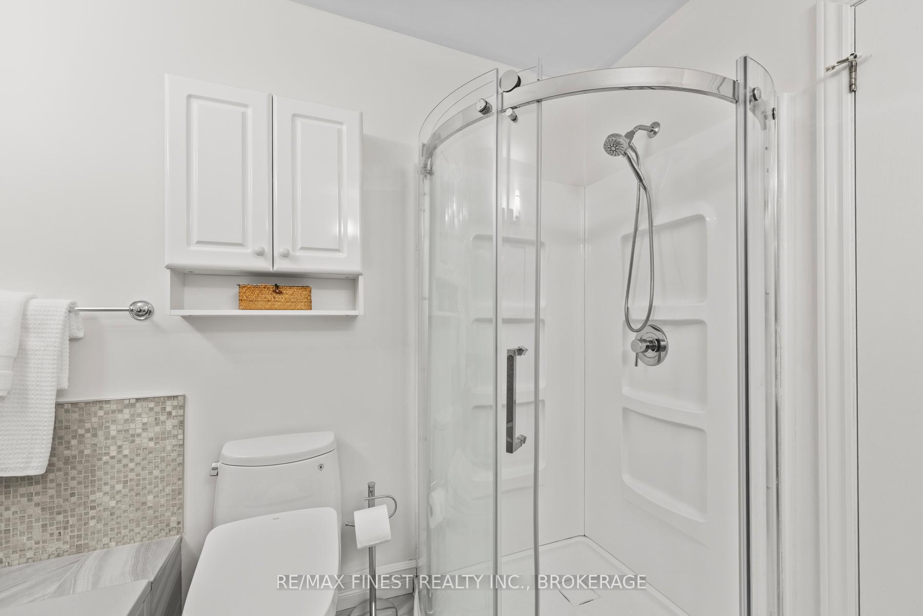 Photo 24 of 3743 Maple Crest Court, Frontenac, Frontenac South — HOMEH