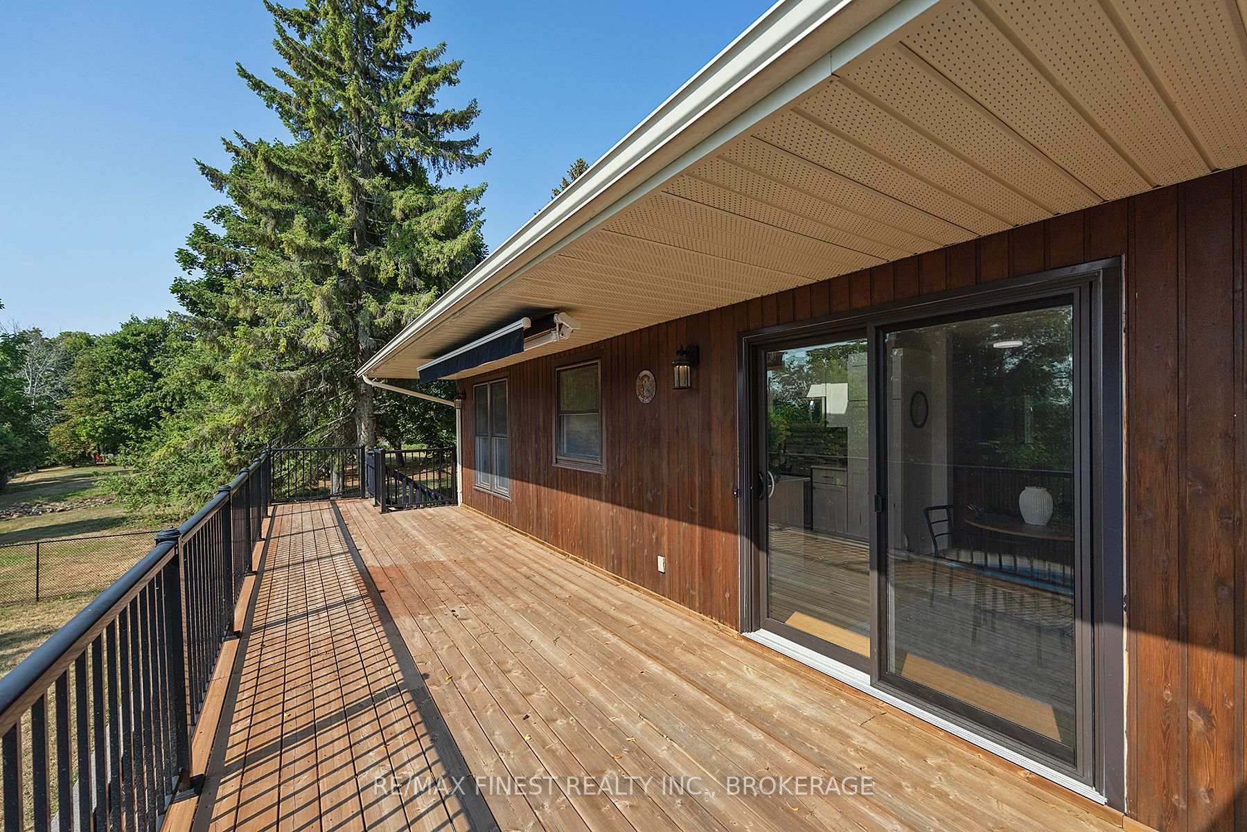 Photo 37 of 3743 Maple Crest Court, Frontenac, Frontenac South — HOMEH