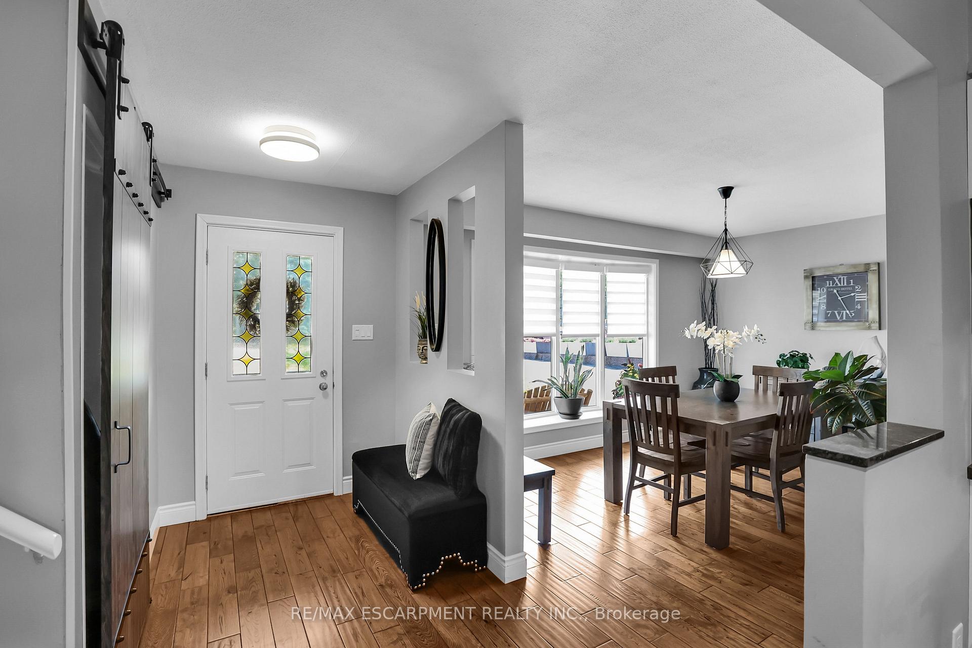 Photo 5 of 11 Hunter Road, Grimsby, Grimsby West — HOMEH