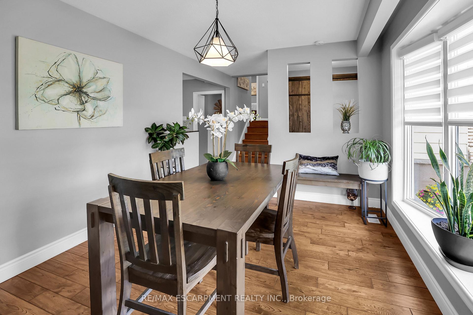 Photo 7 of 11 Hunter Road, Grimsby, Grimsby West — HOMEH