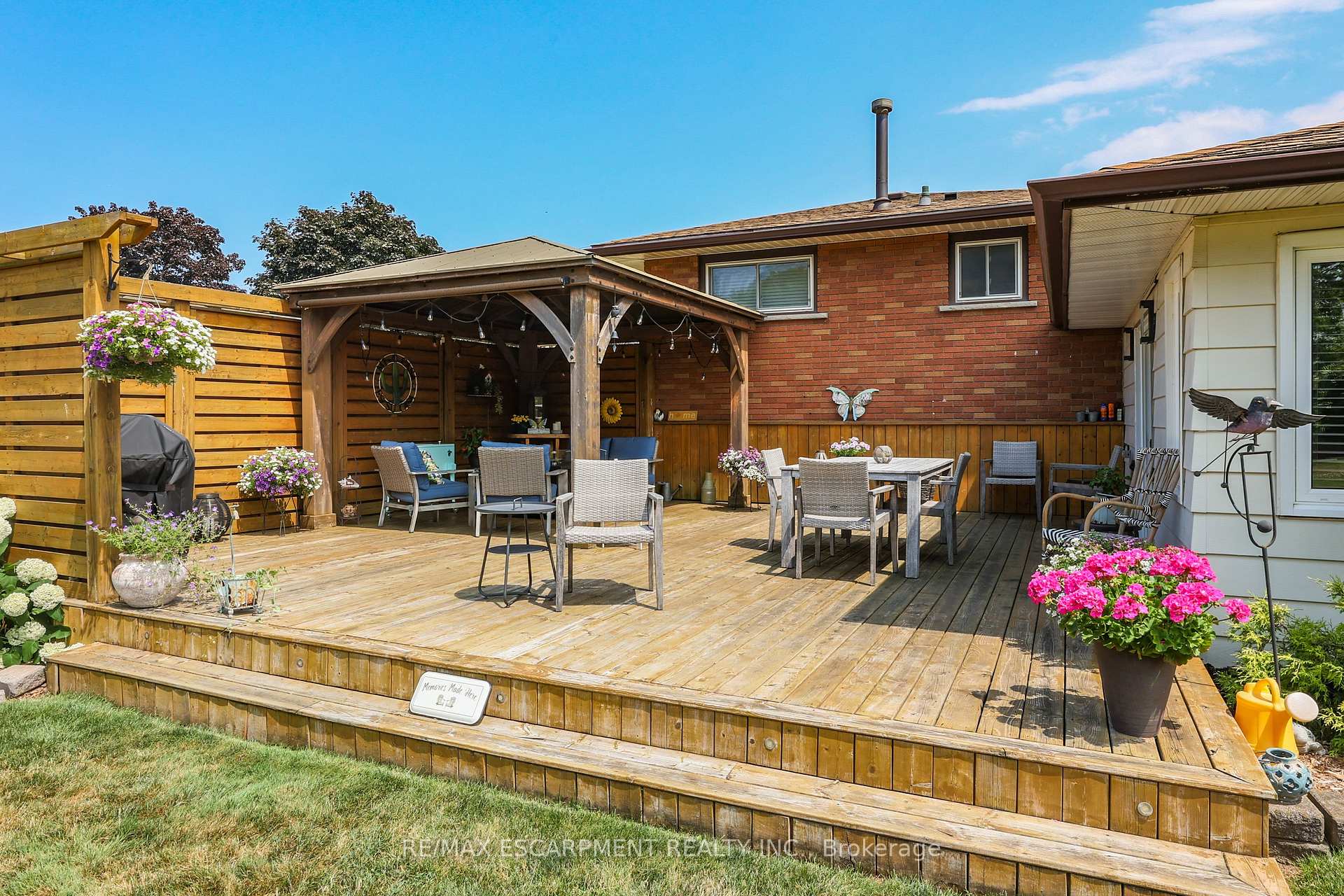 Photo 16 of 11 Hunter Road, Grimsby, Grimsby West — HOMEH